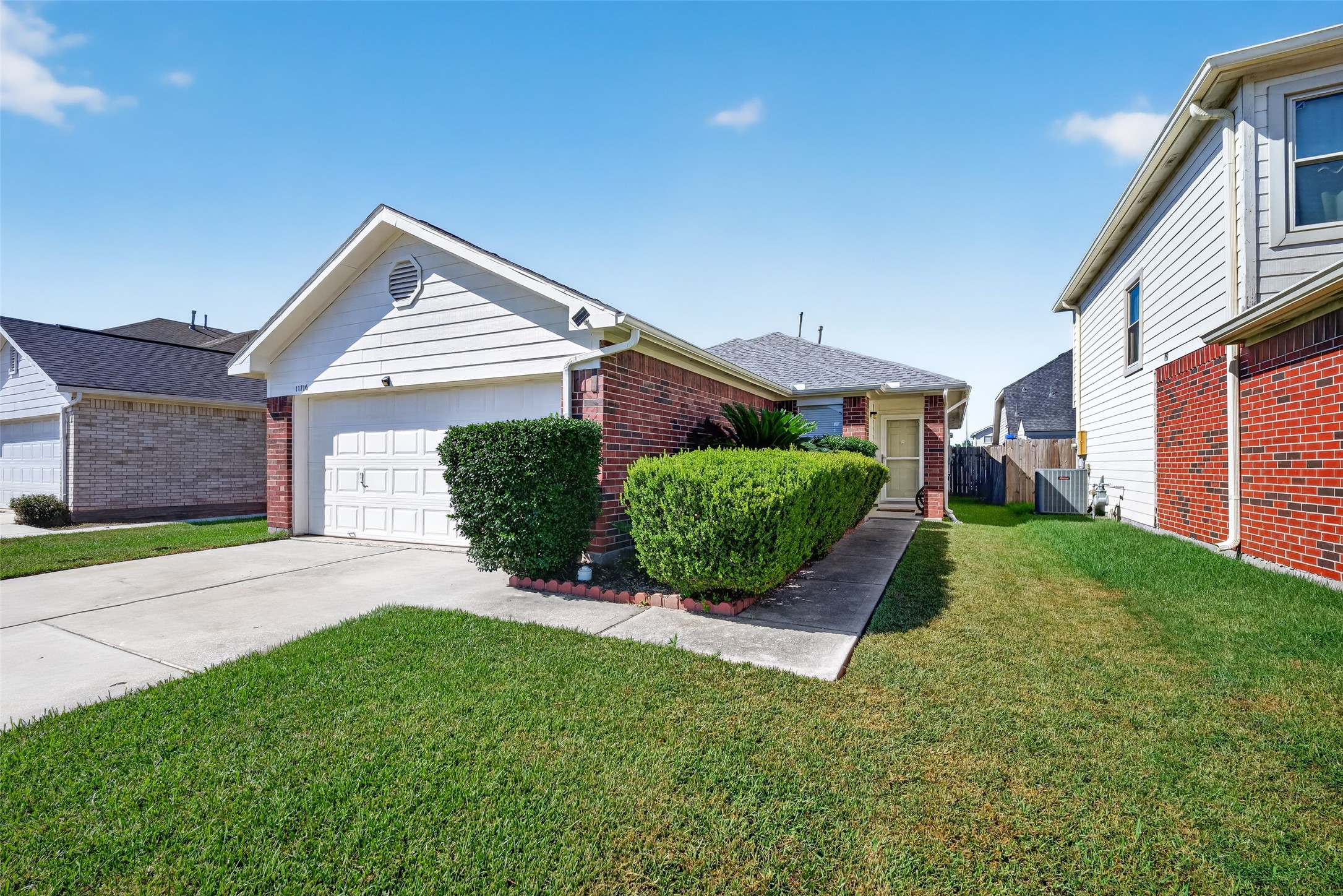 11719 Fossil Rock Lane Property Photo 20