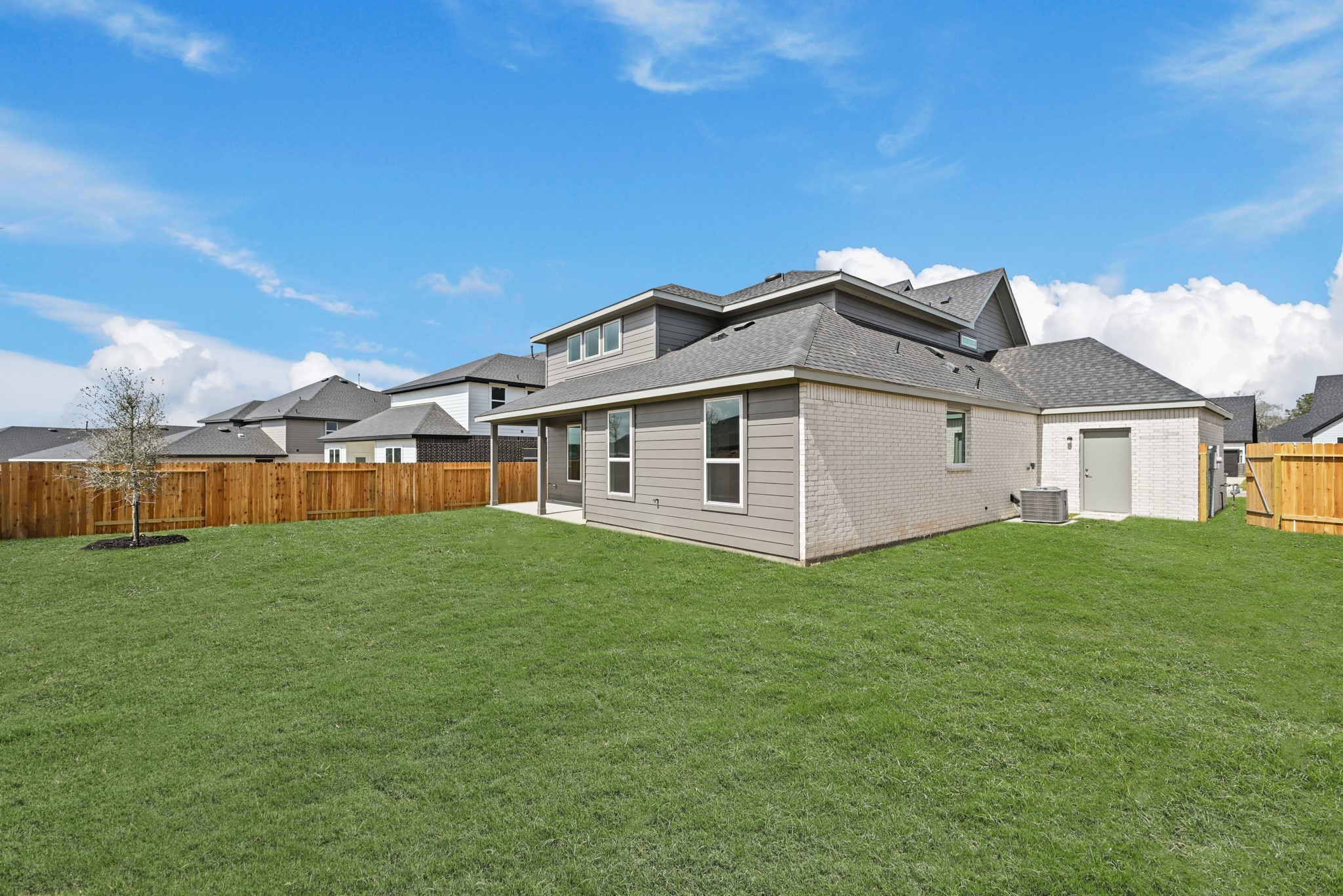 4532 Iguaza Falls Drive Property Photo 26