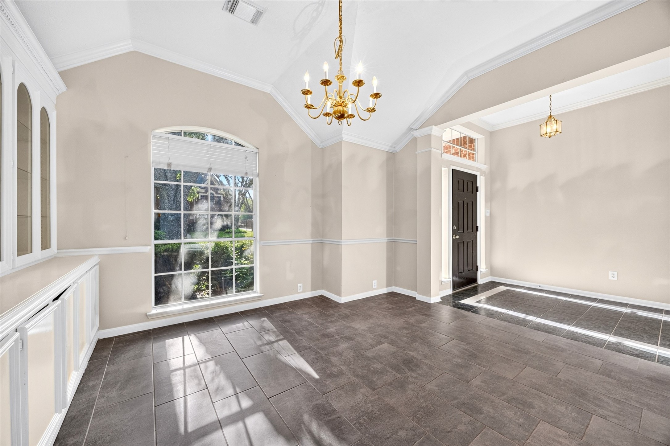 5814 Eldridge Glen Drive Property Photo 15
