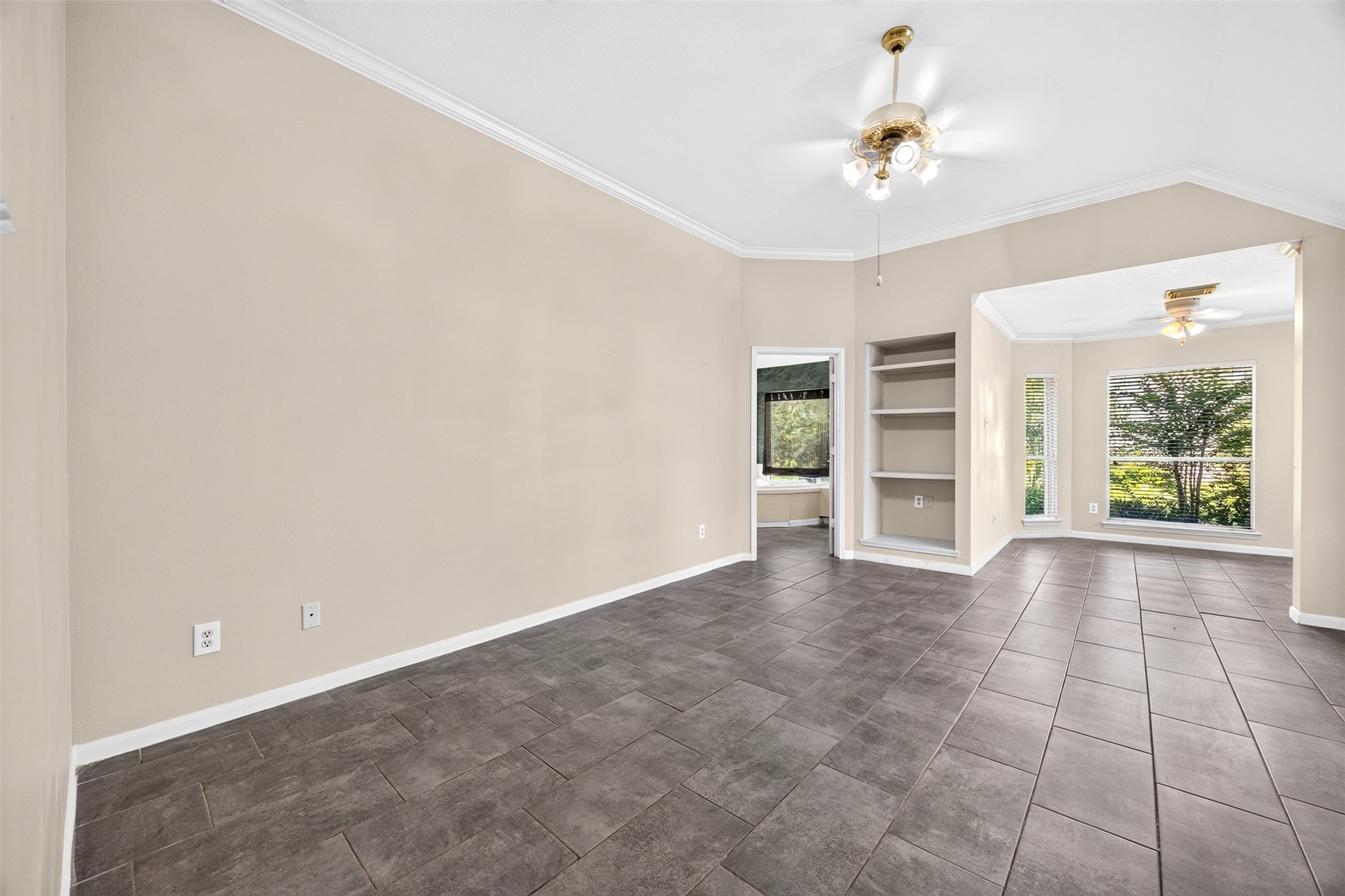 5814 Eldridge Glen Drive Property Photo 16