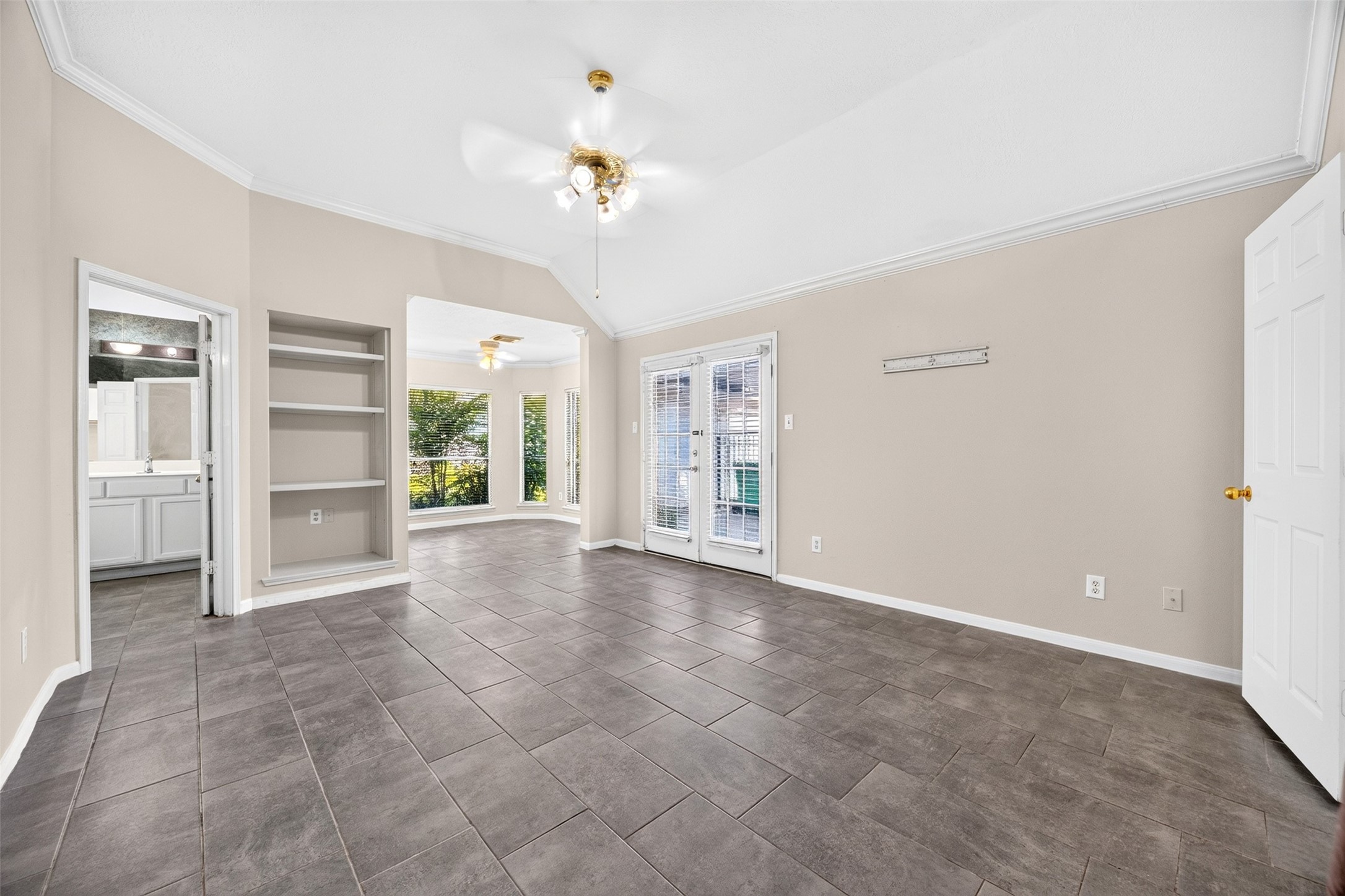 5814 Eldridge Glen Drive Property Photo 17