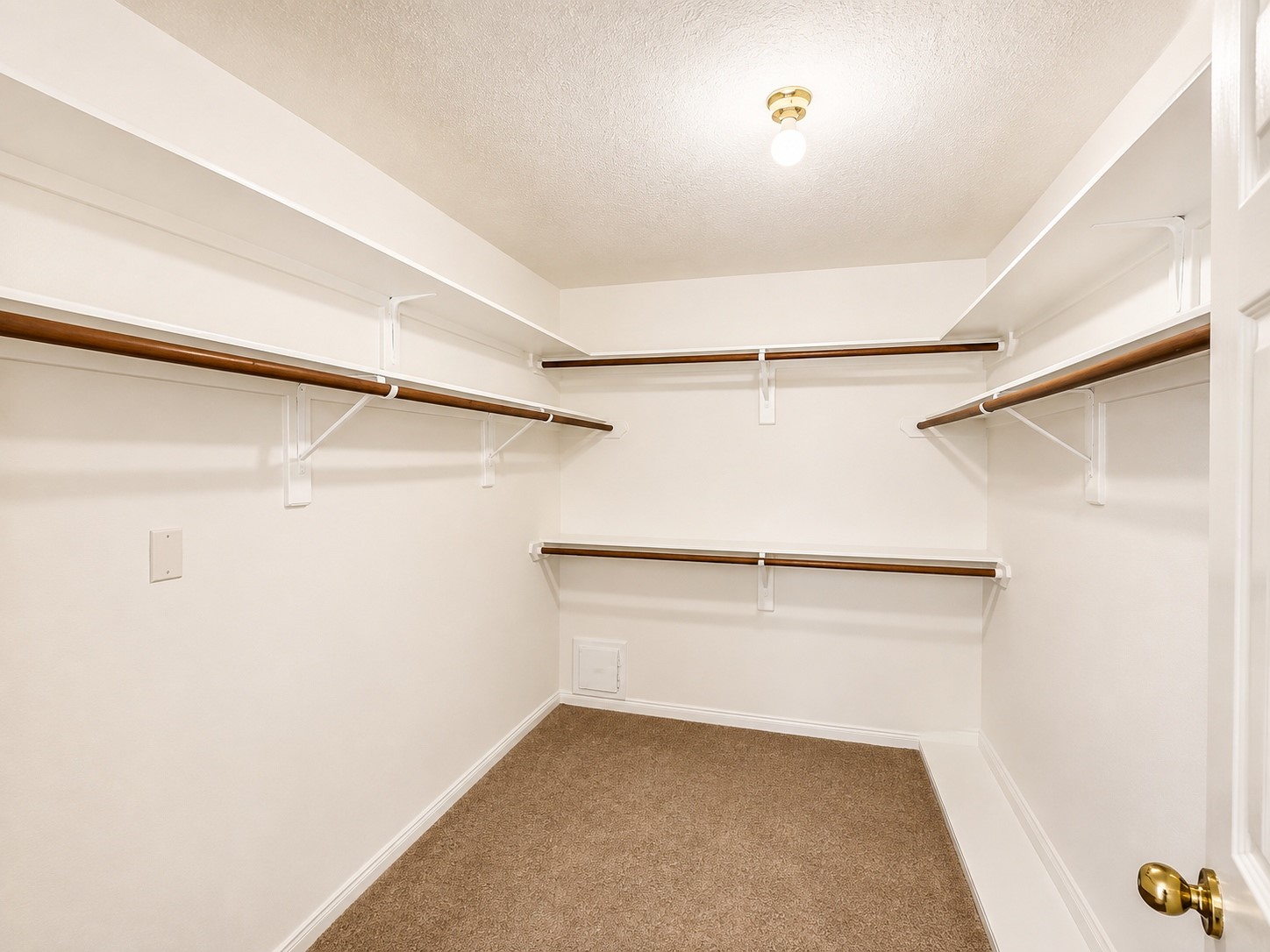 6858 Stillwater Drive Property Photo 11