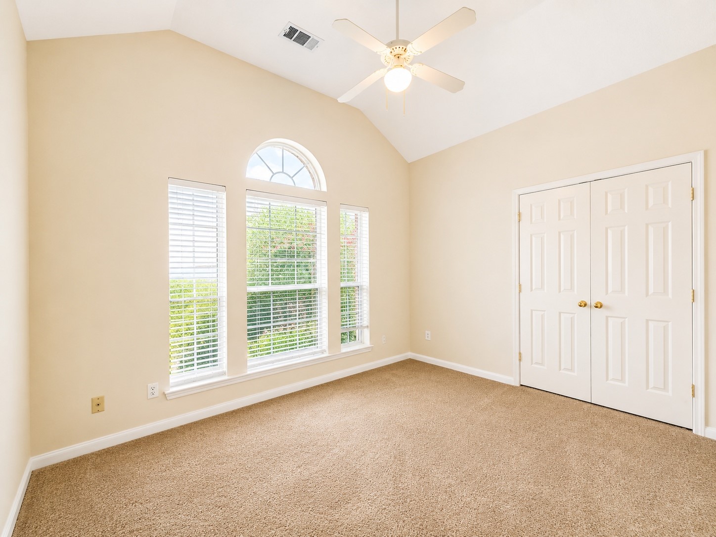 6858 Stillwater Drive Property Photo 12