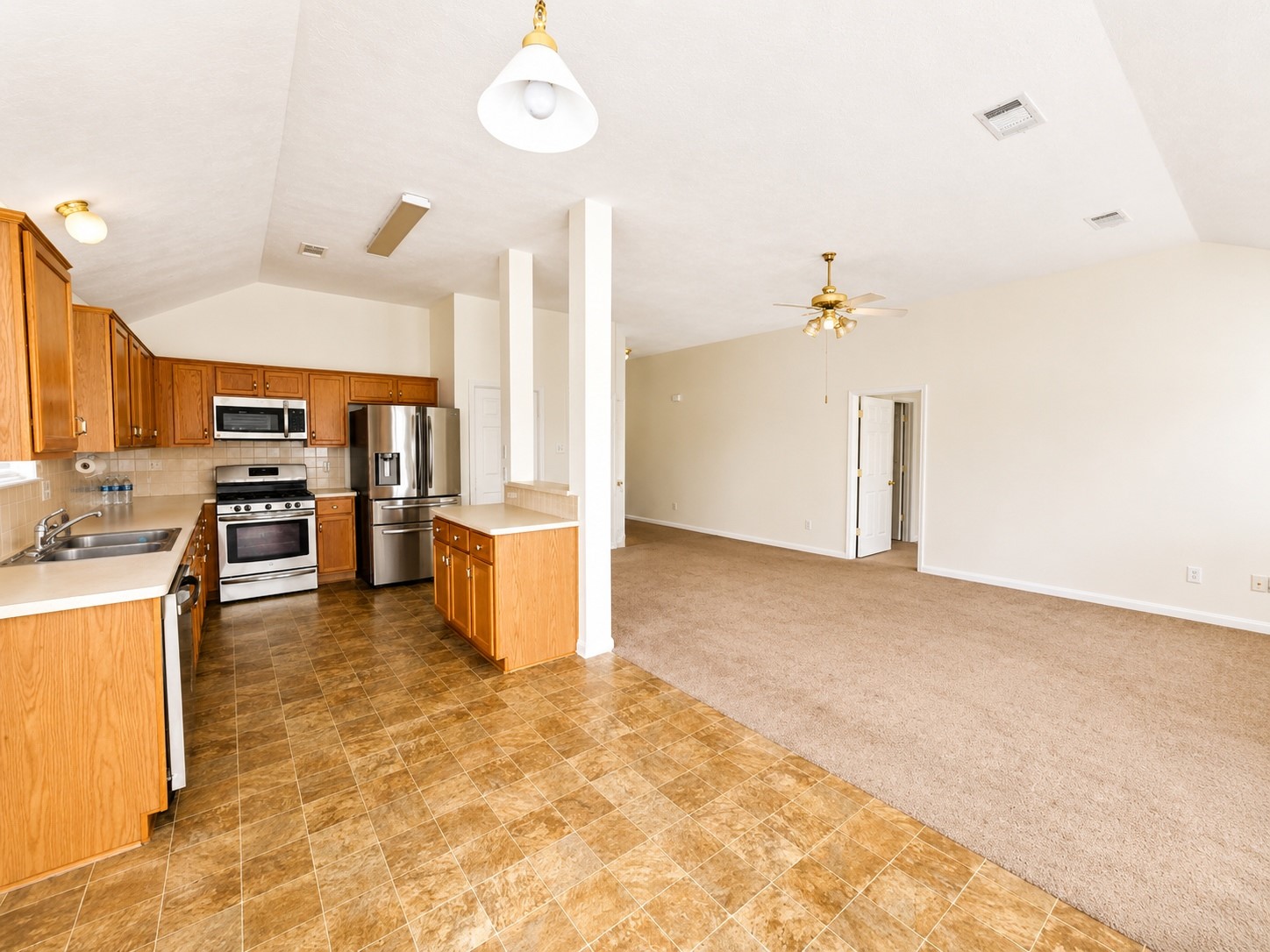 6858 Stillwater Drive Property Photo 15