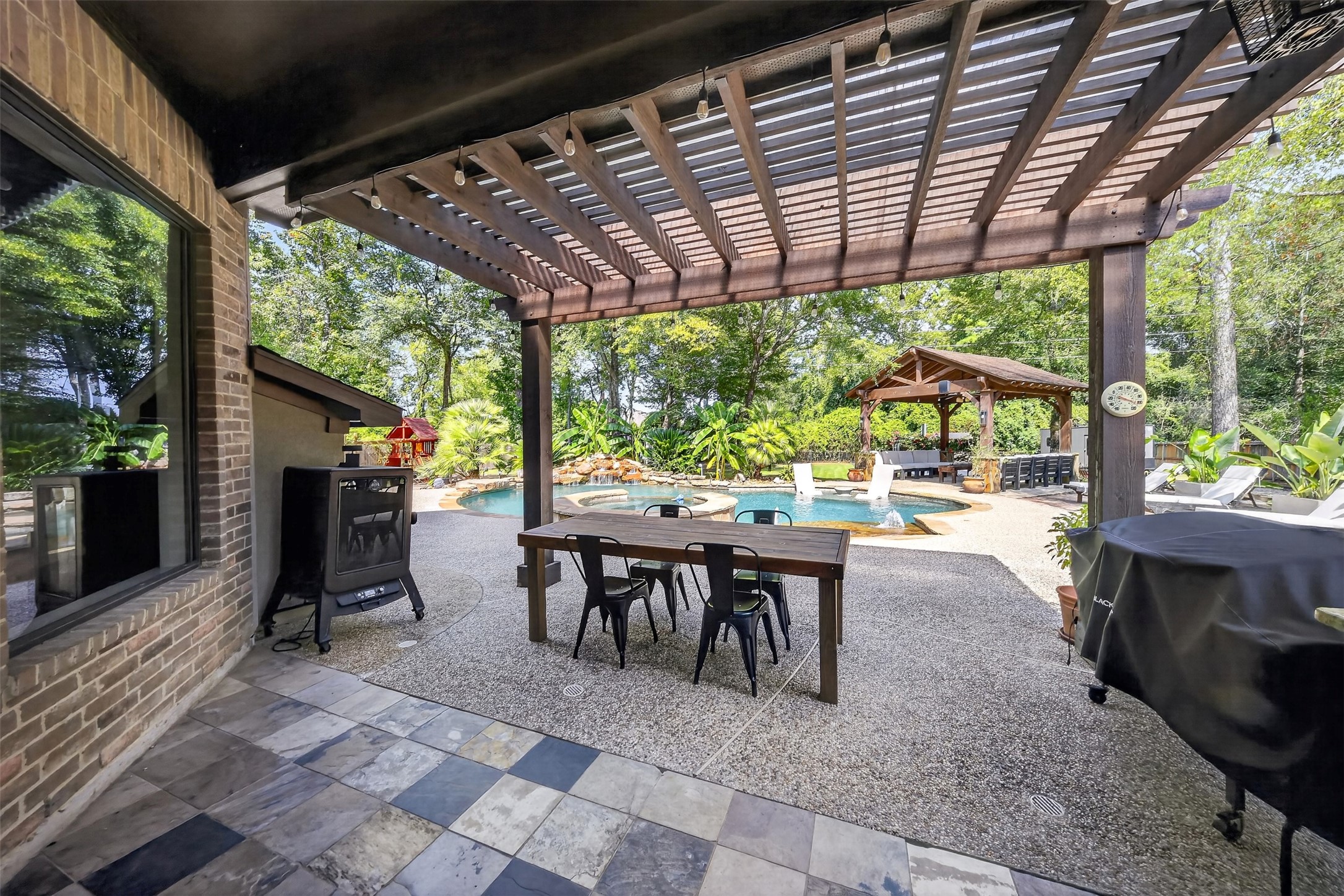 10410 Clubhouse Circle Property Photo 34