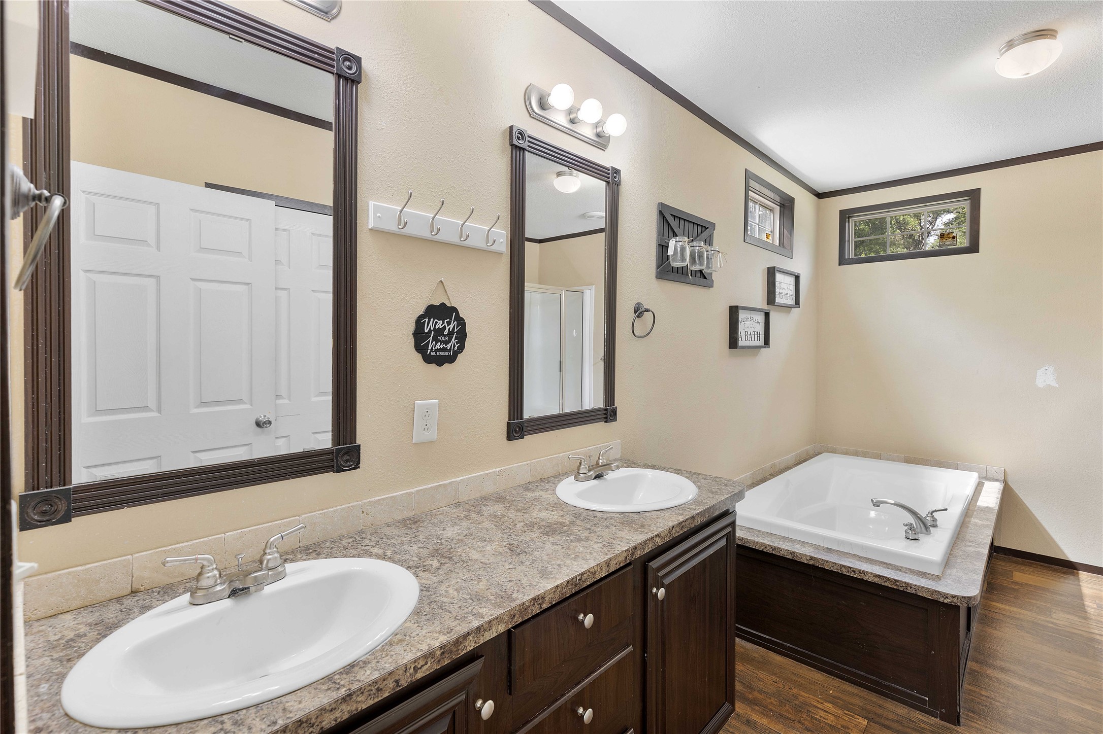 320 Wild Oak Drive Property Photo 20