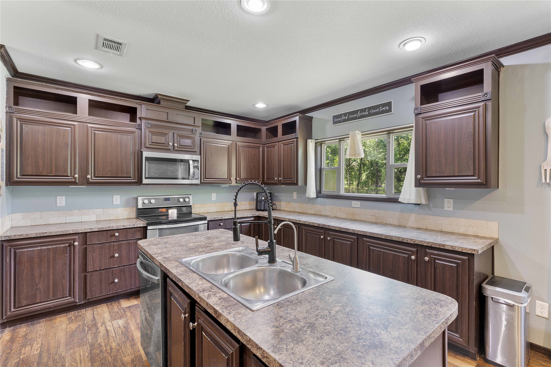 320 Wild Oak Drive Property Photo 35