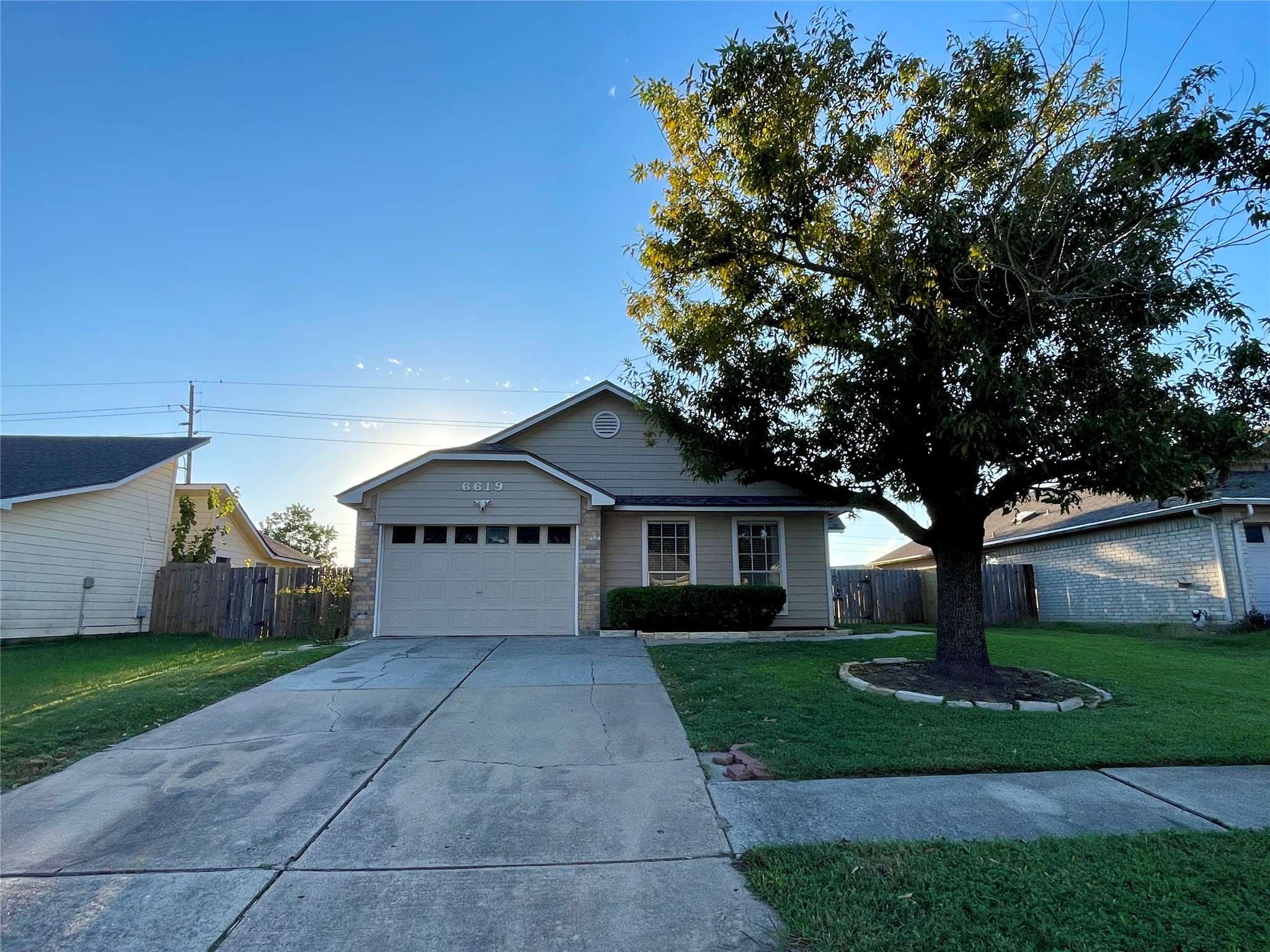 6619 Pleasant Stream Drive Property Photo 1
