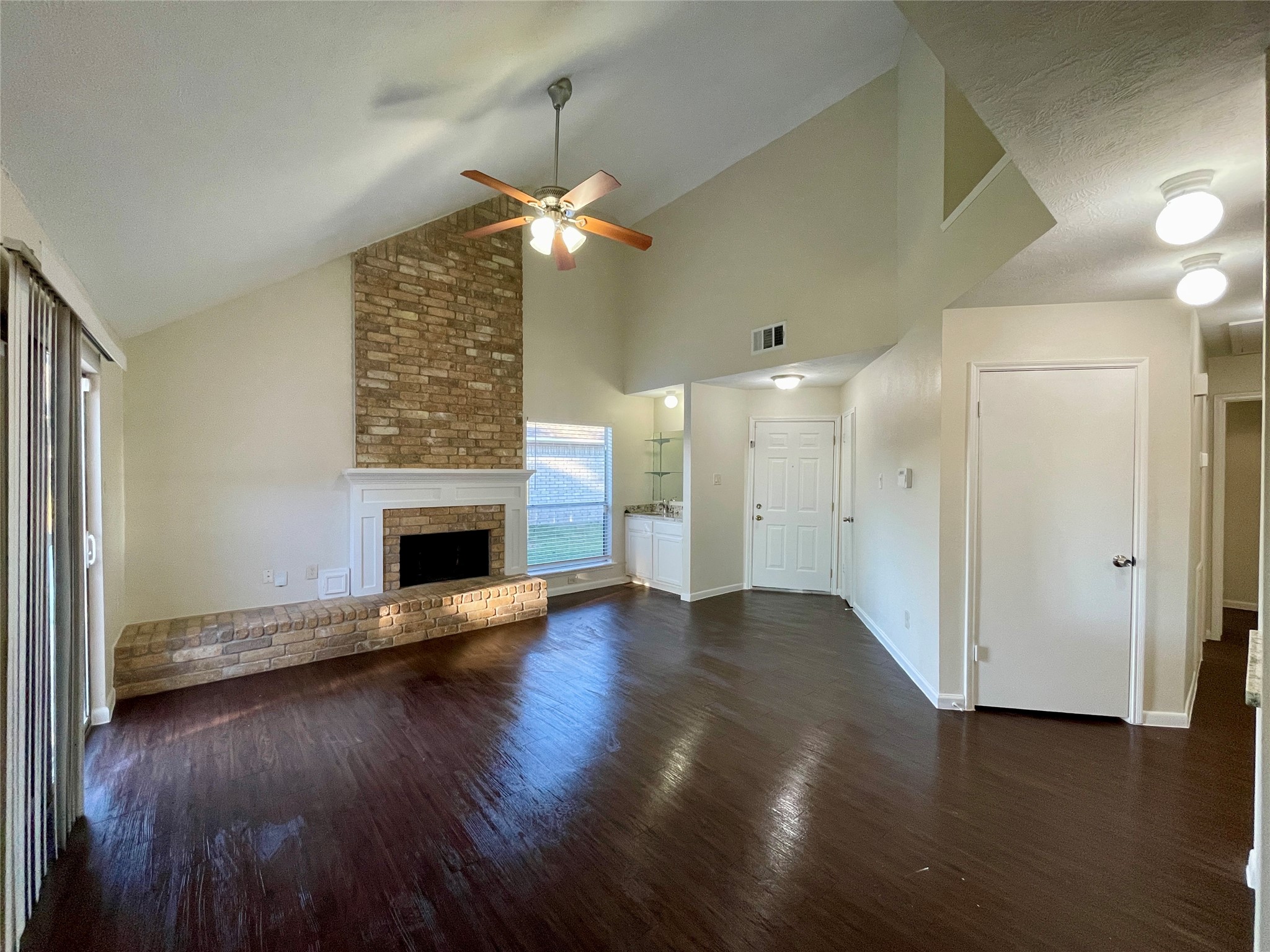 6619 Pleasant Stream Drive Property Photo 4