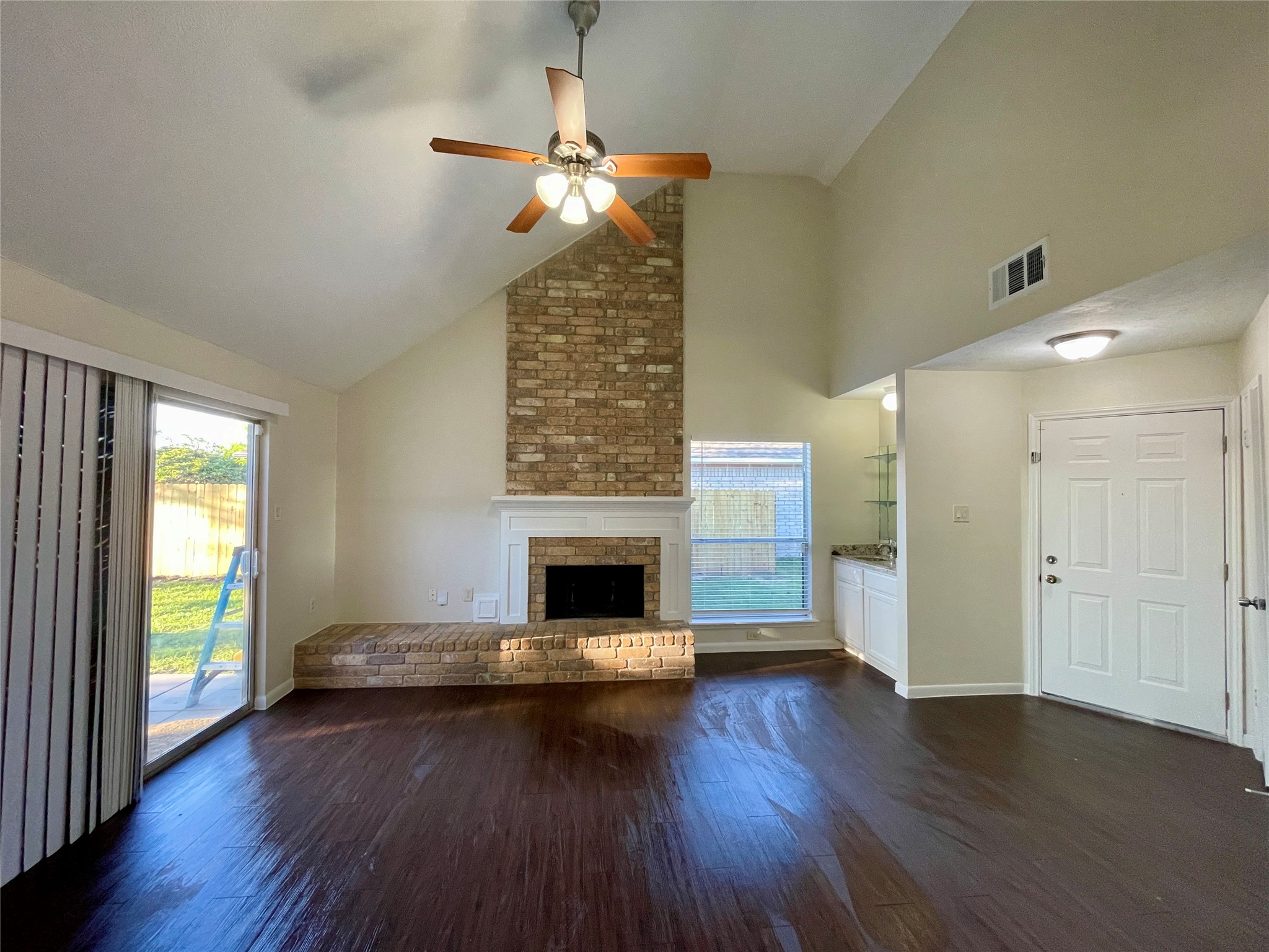 6619 Pleasant Stream Drive Property Photo 5