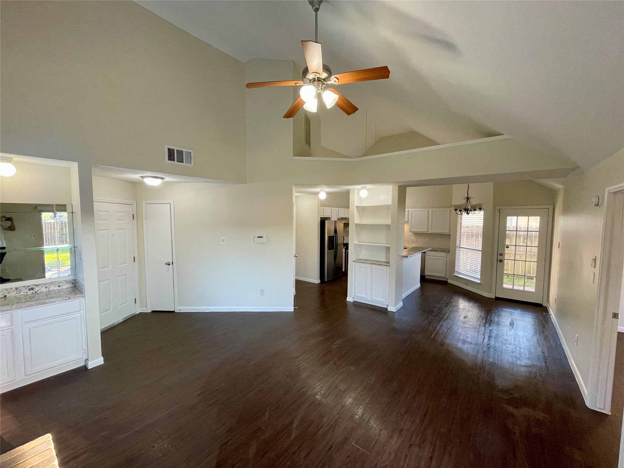 6619 Pleasant Stream Drive Property Photo 6