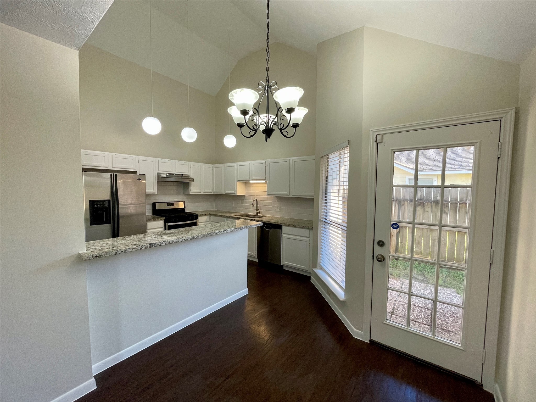 6619 Pleasant Stream Drive Property Photo 8