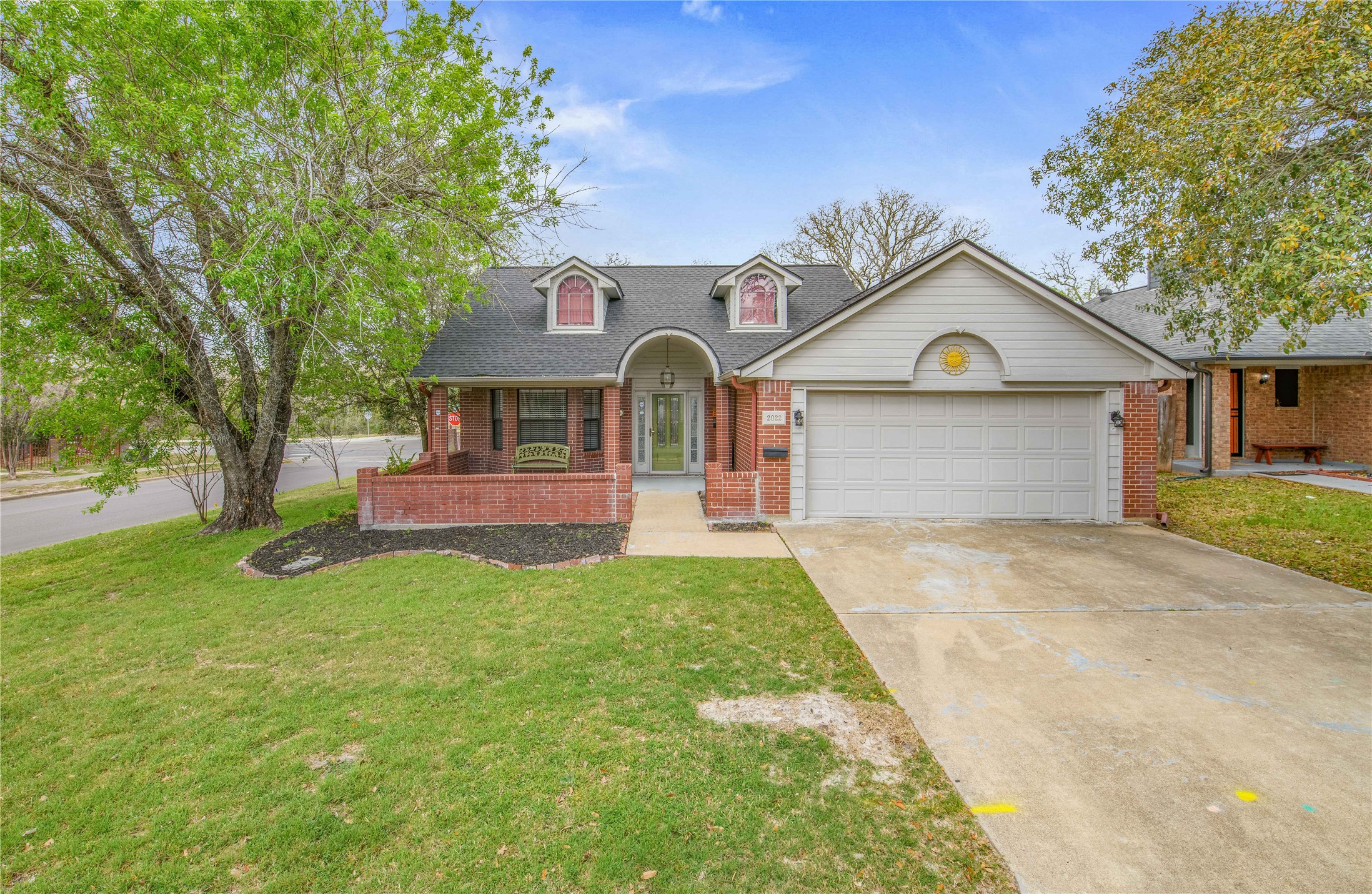 2022 Wilderland Circle Property Photo 1