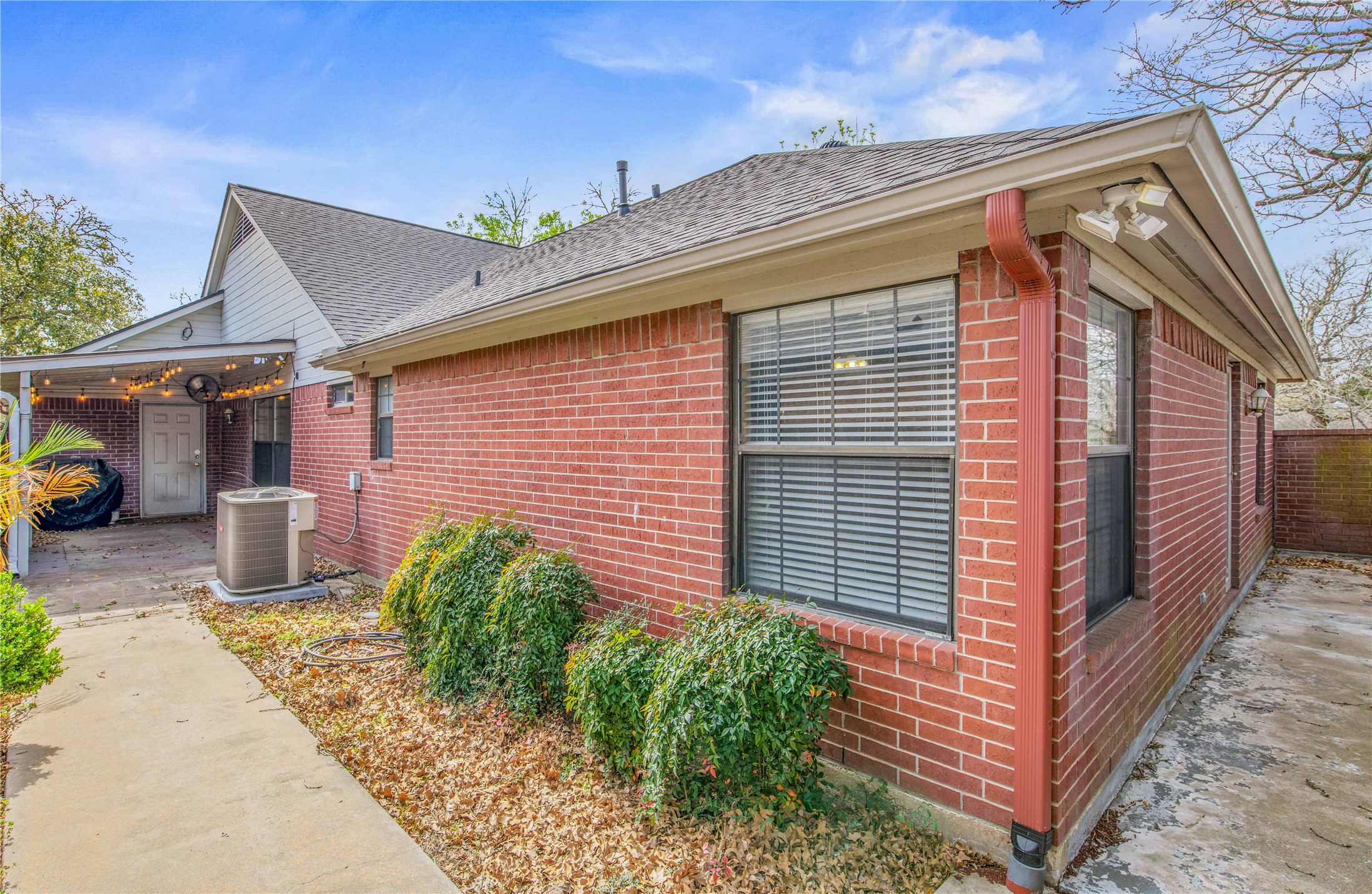 2022 Wilderland Circle Property Photo 16