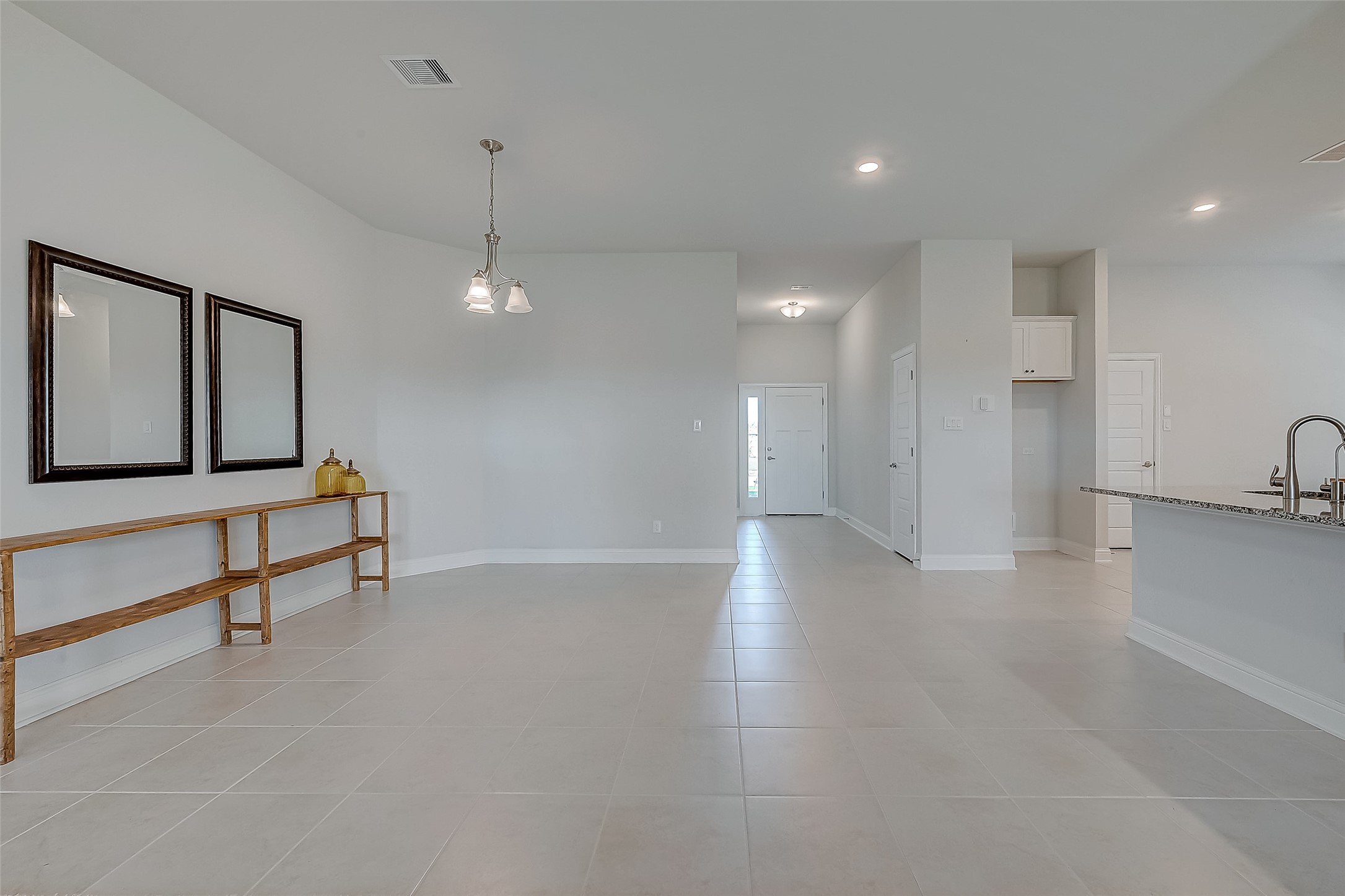 10250 Whitney Reach Drive Property Photo 6