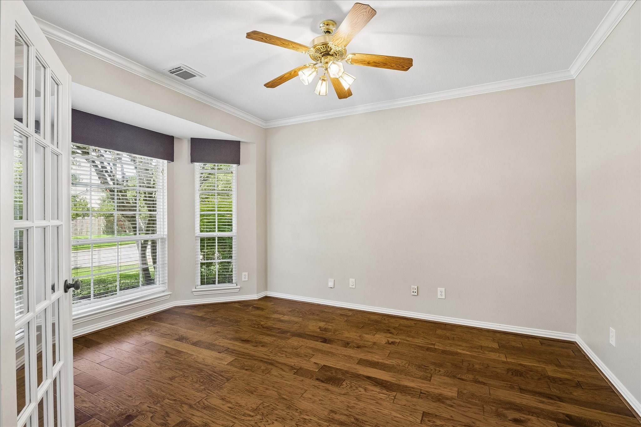 12847 Magic Falls Drive Property Photo 7