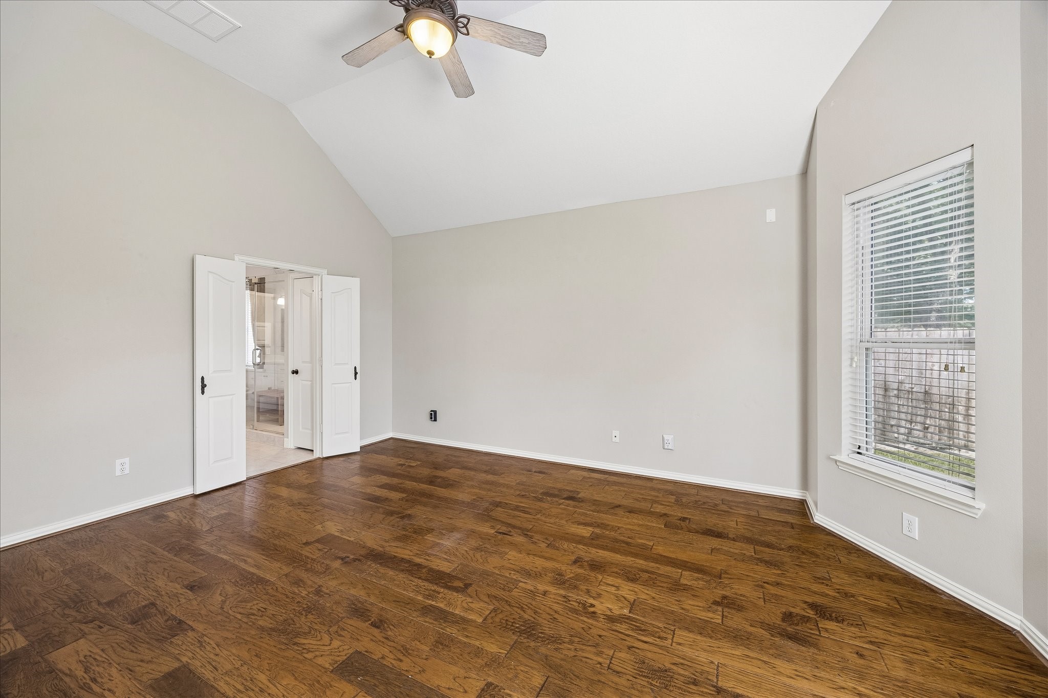 12847 Magic Falls Drive Property Photo 23
