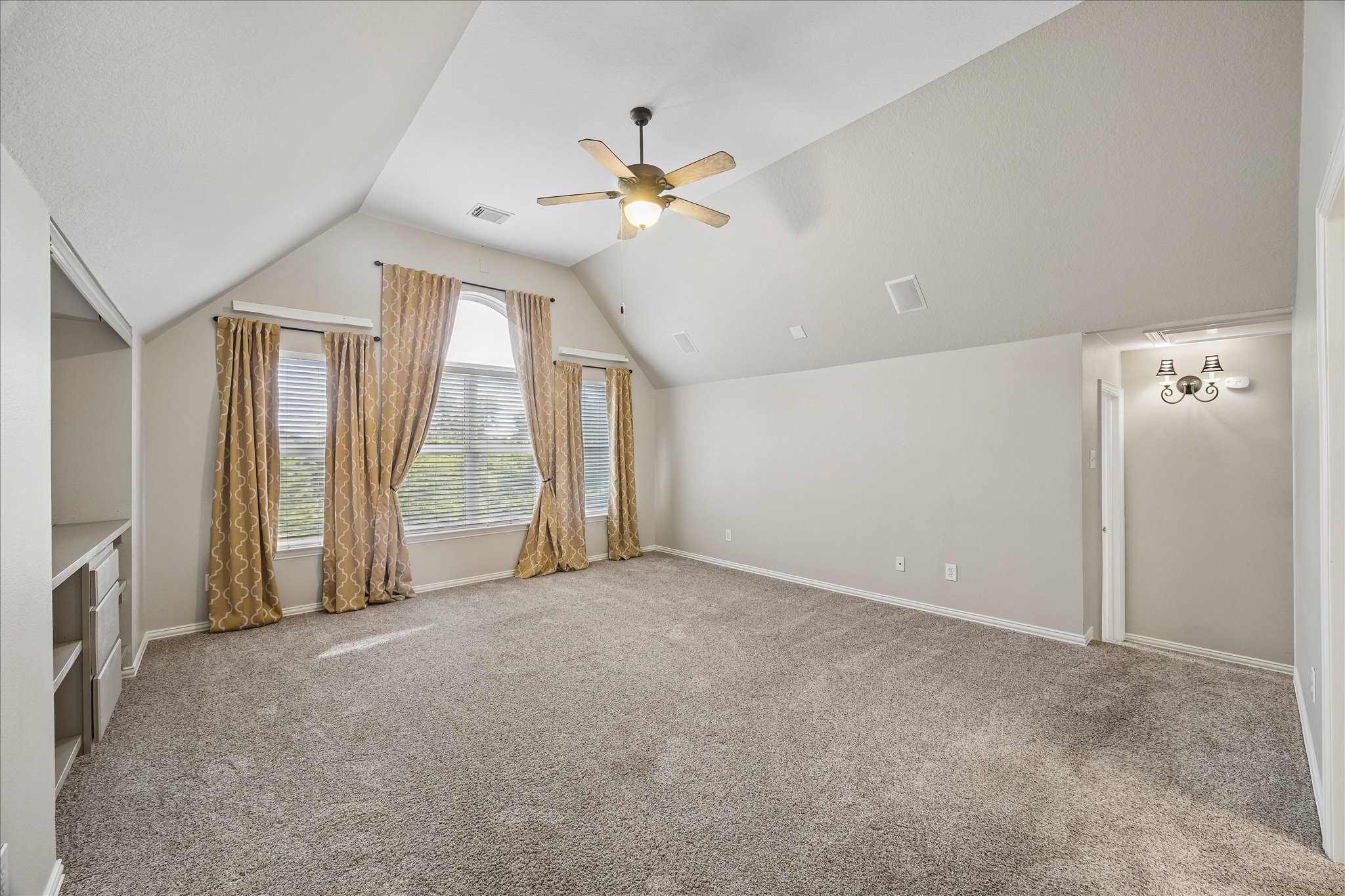 12847 Magic Falls Drive Property Photo 31