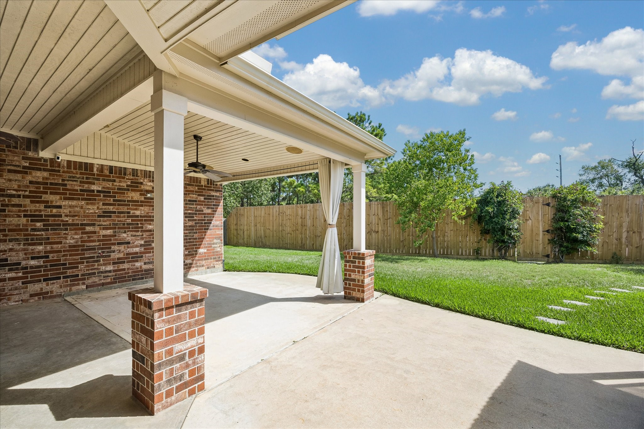 12847 Magic Falls Drive Property Photo 44