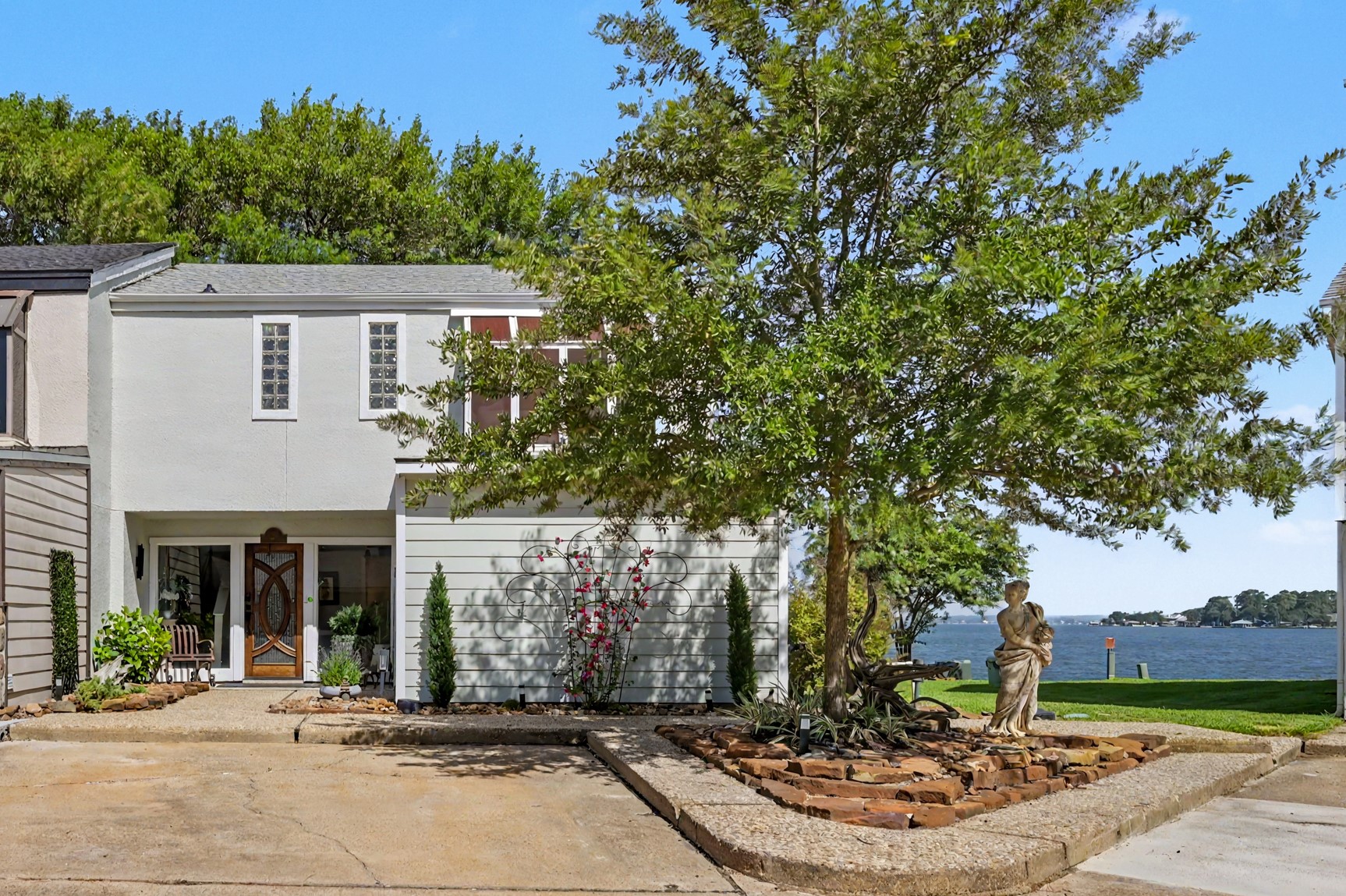 1422 Bowsprit Point Property Photo 4