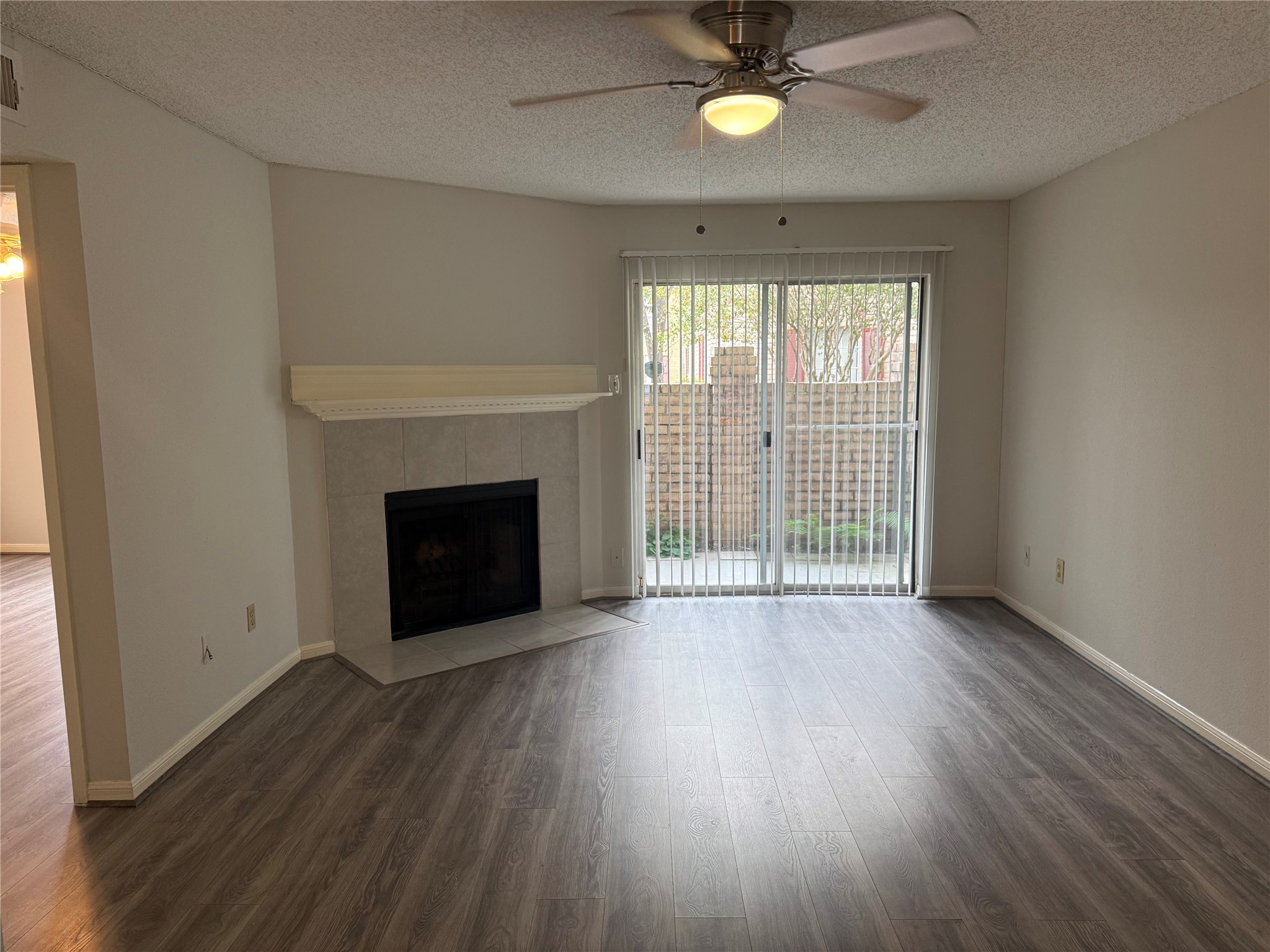 2120 El Paseo Street 2613 Property Photo 1