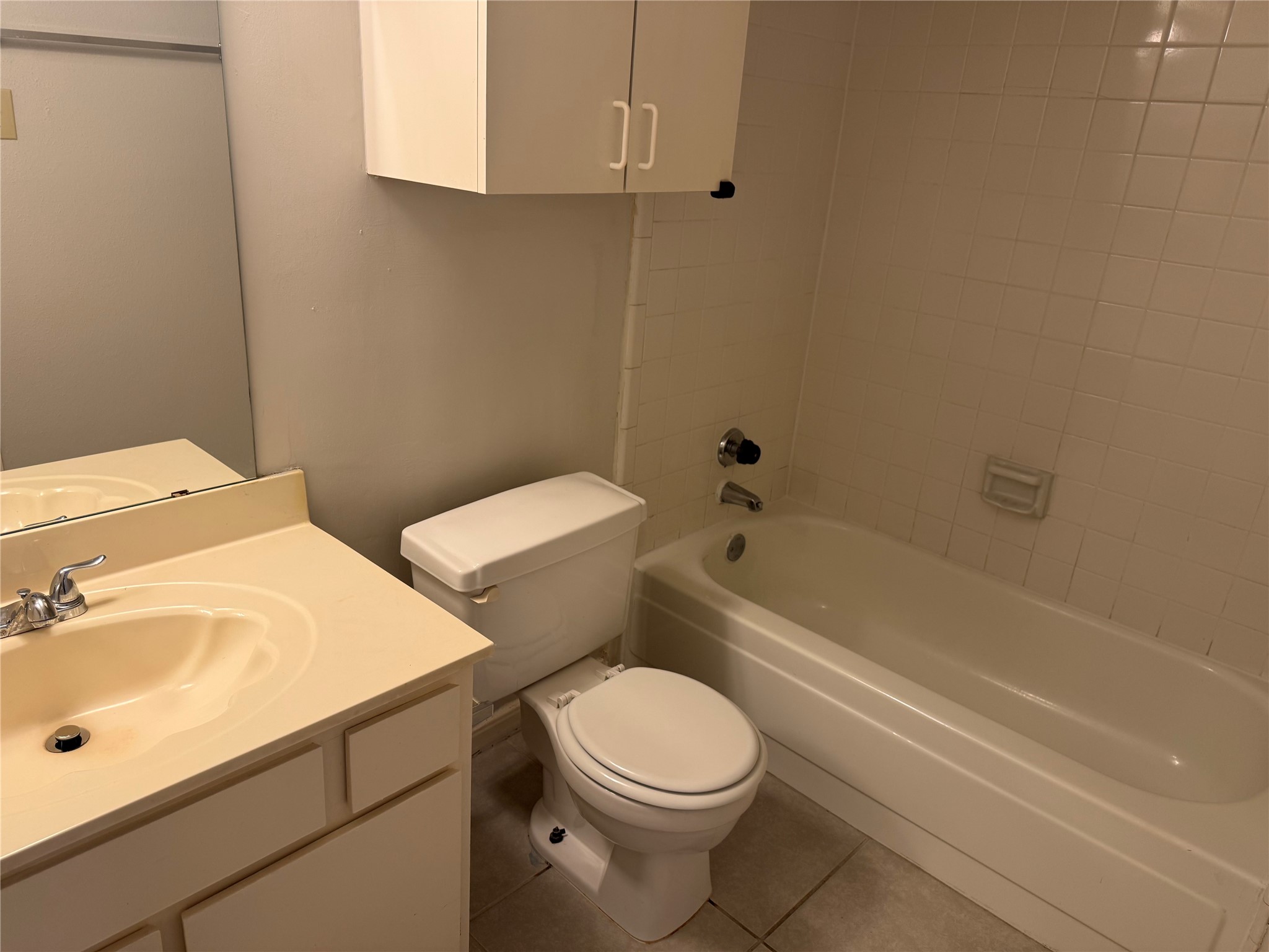 2120 El Paseo Street 2613 Property Photo 7
