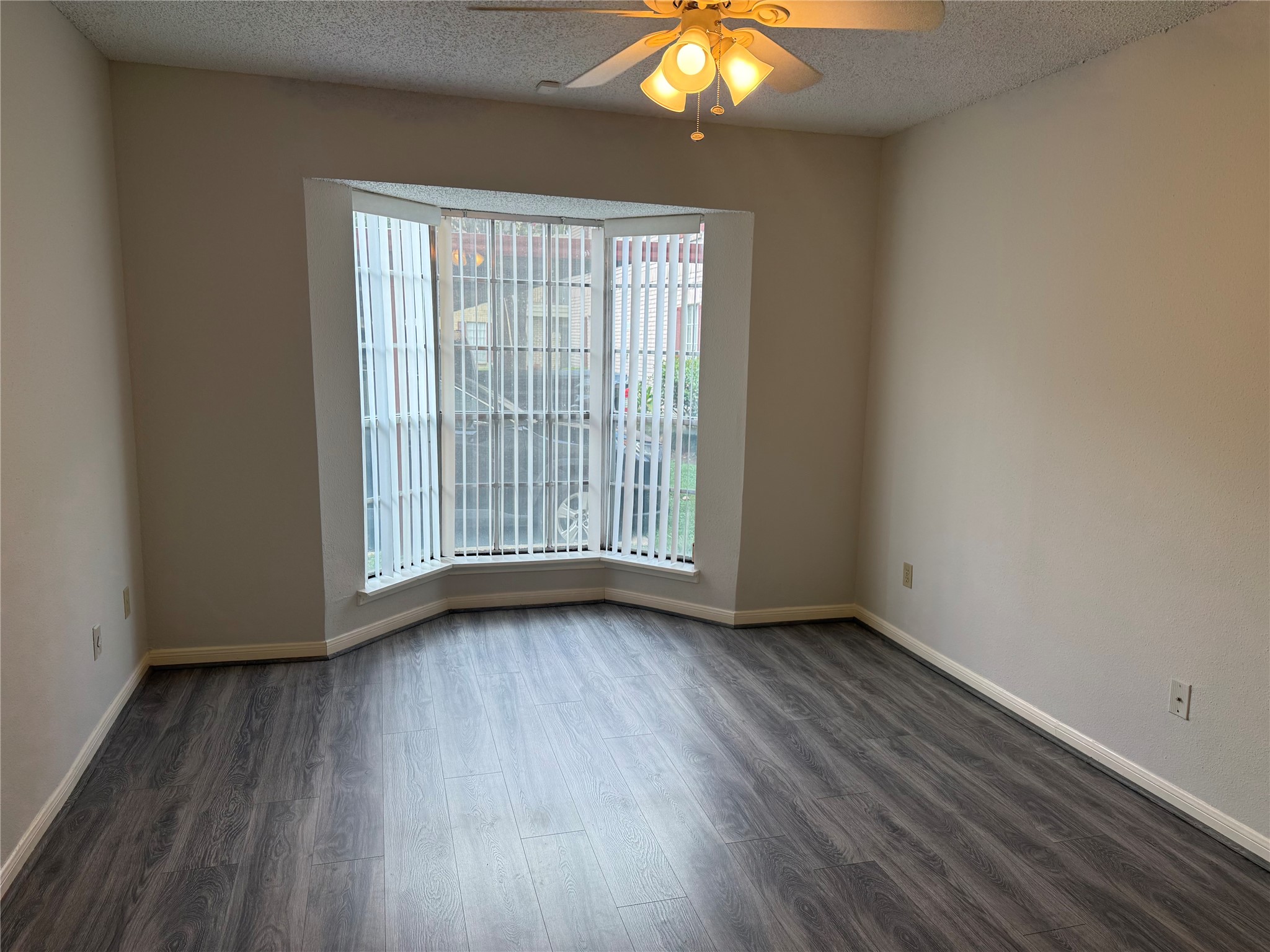 2120 El Paseo Street 2613 Property Photo 12
