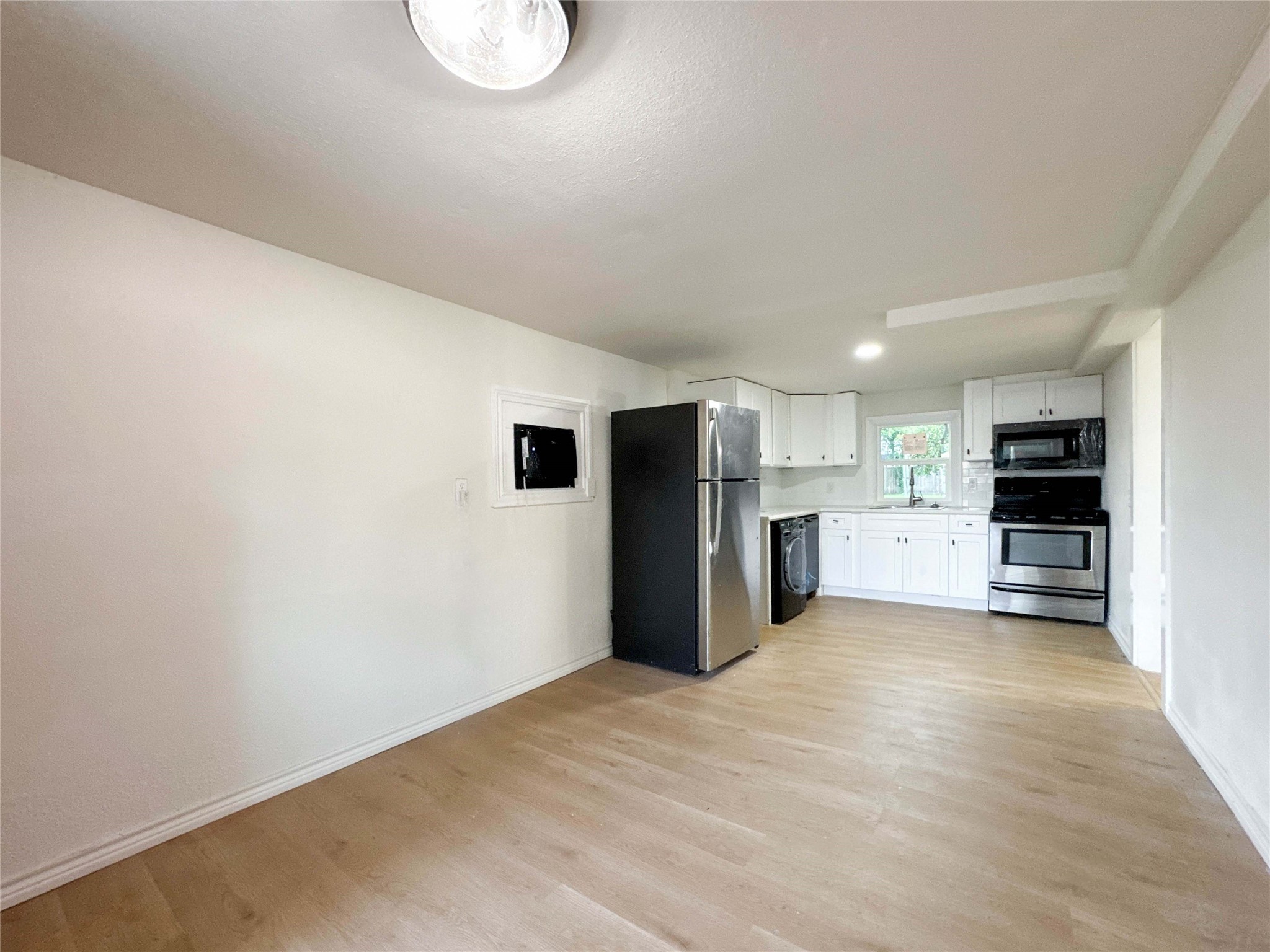 705 Texas Avenue B Property Photo 4