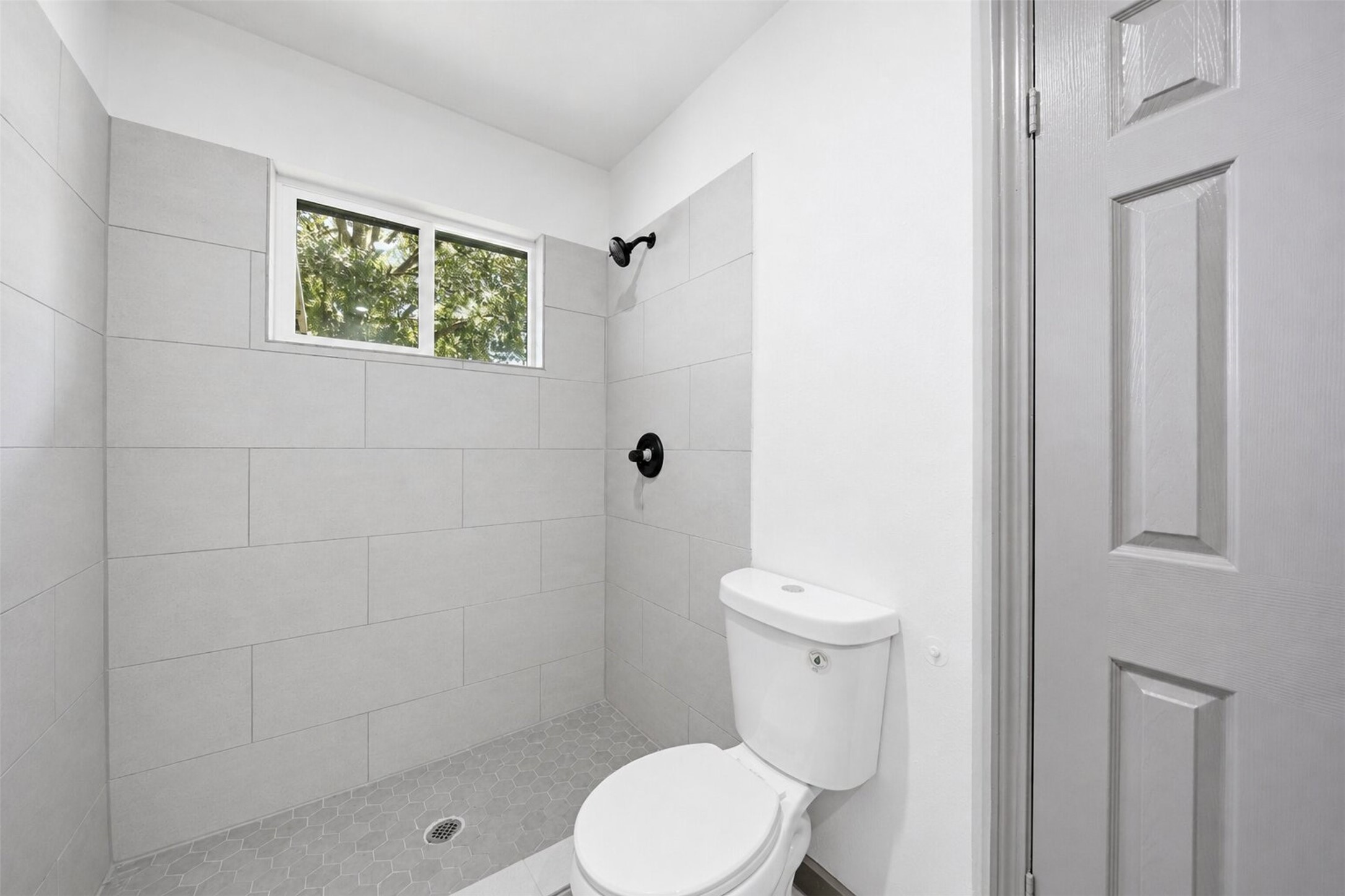 10431 Long River Drive Property Photo 11