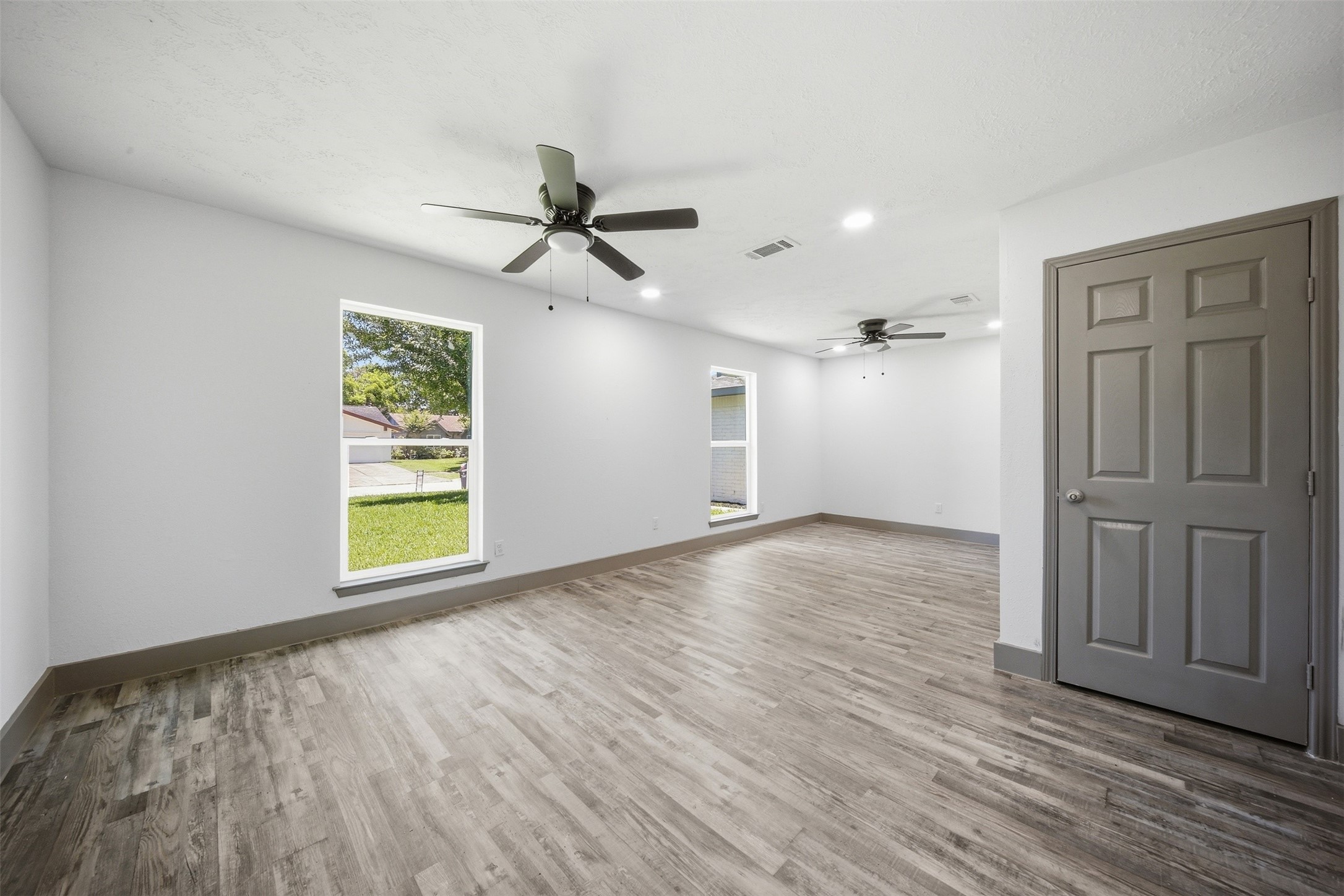 10431 Long River Drive Property Photo 21