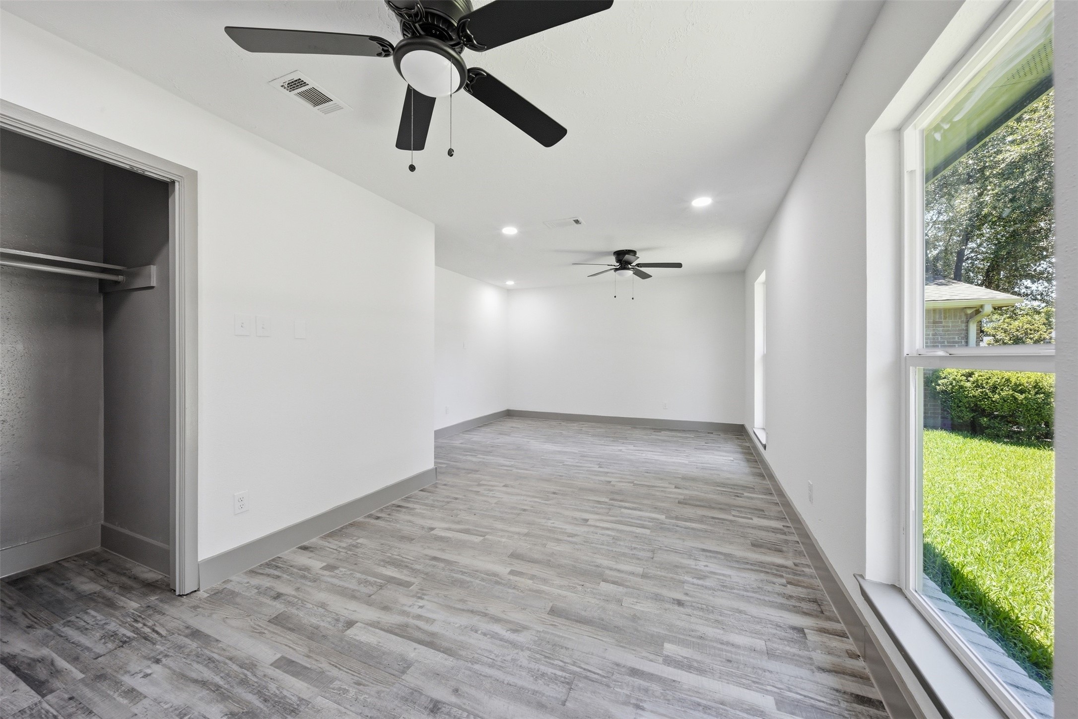 10431 Long River Drive Property Photo 22