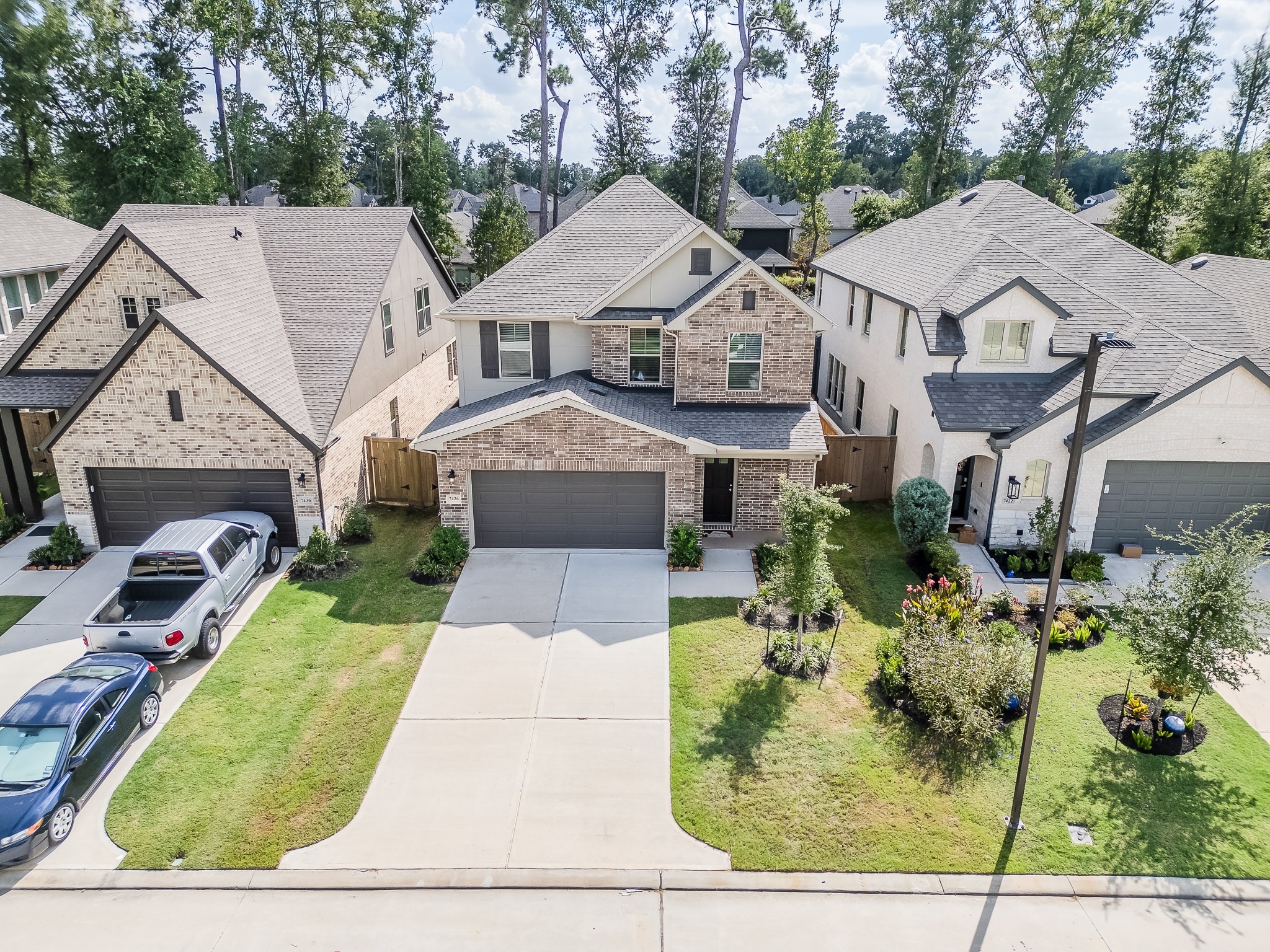 7426 Cattail Falls Lane Property Photo 2