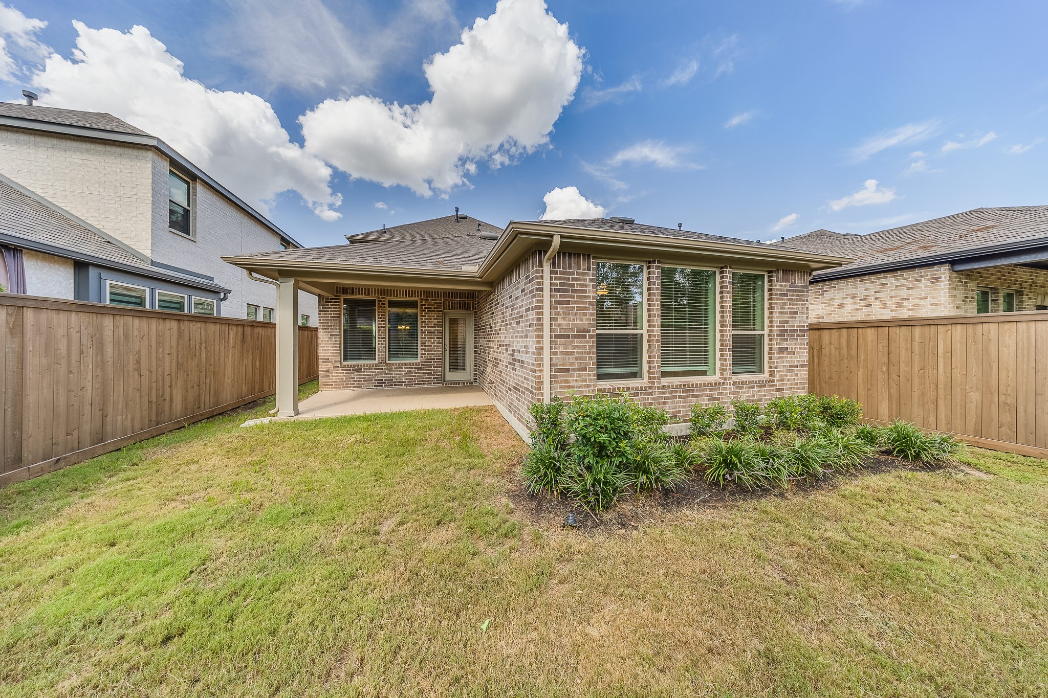 7426 Cattail Falls Lane Property Photo 25