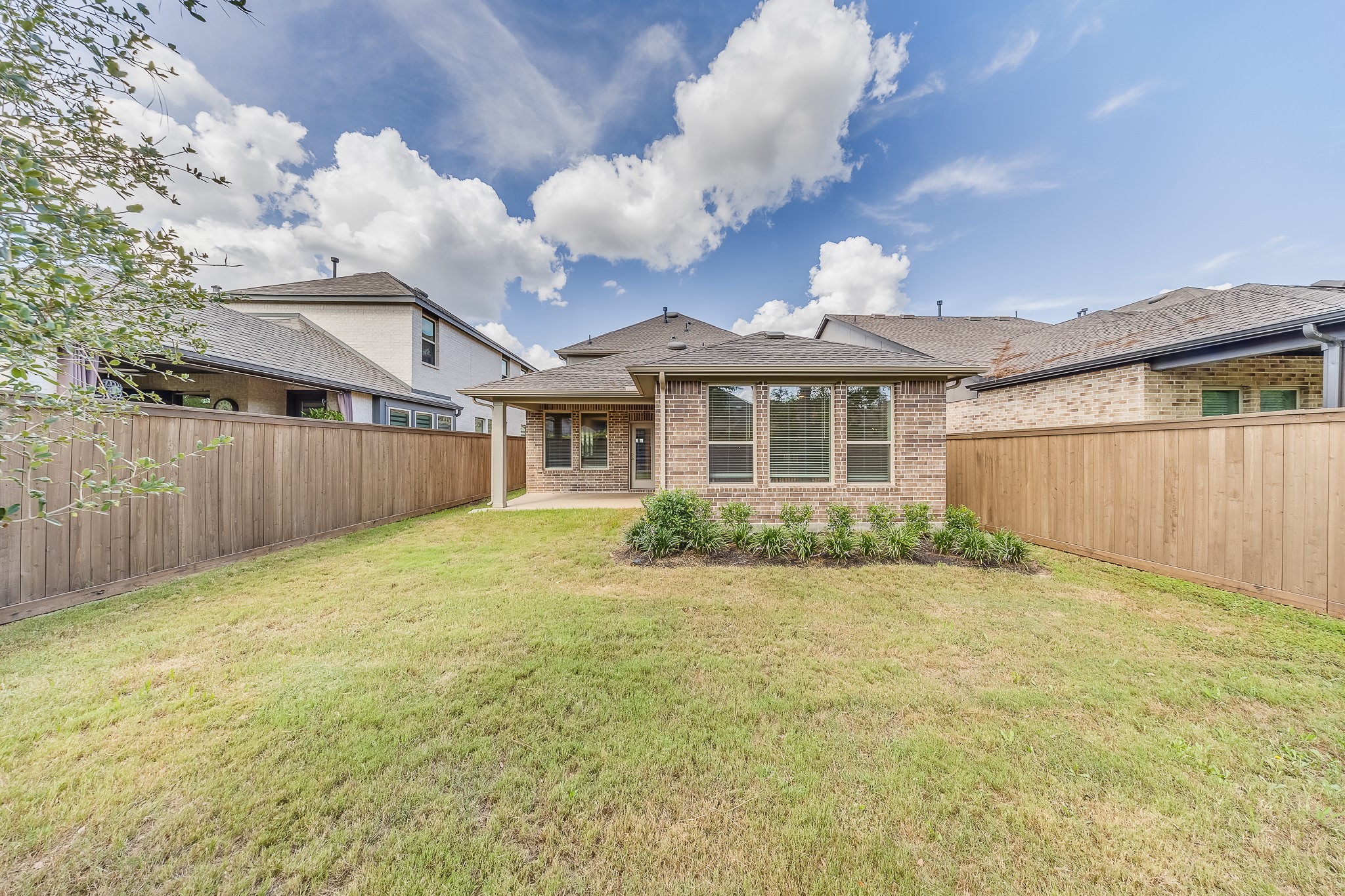 7426 Cattail Falls Lane Property Photo 27