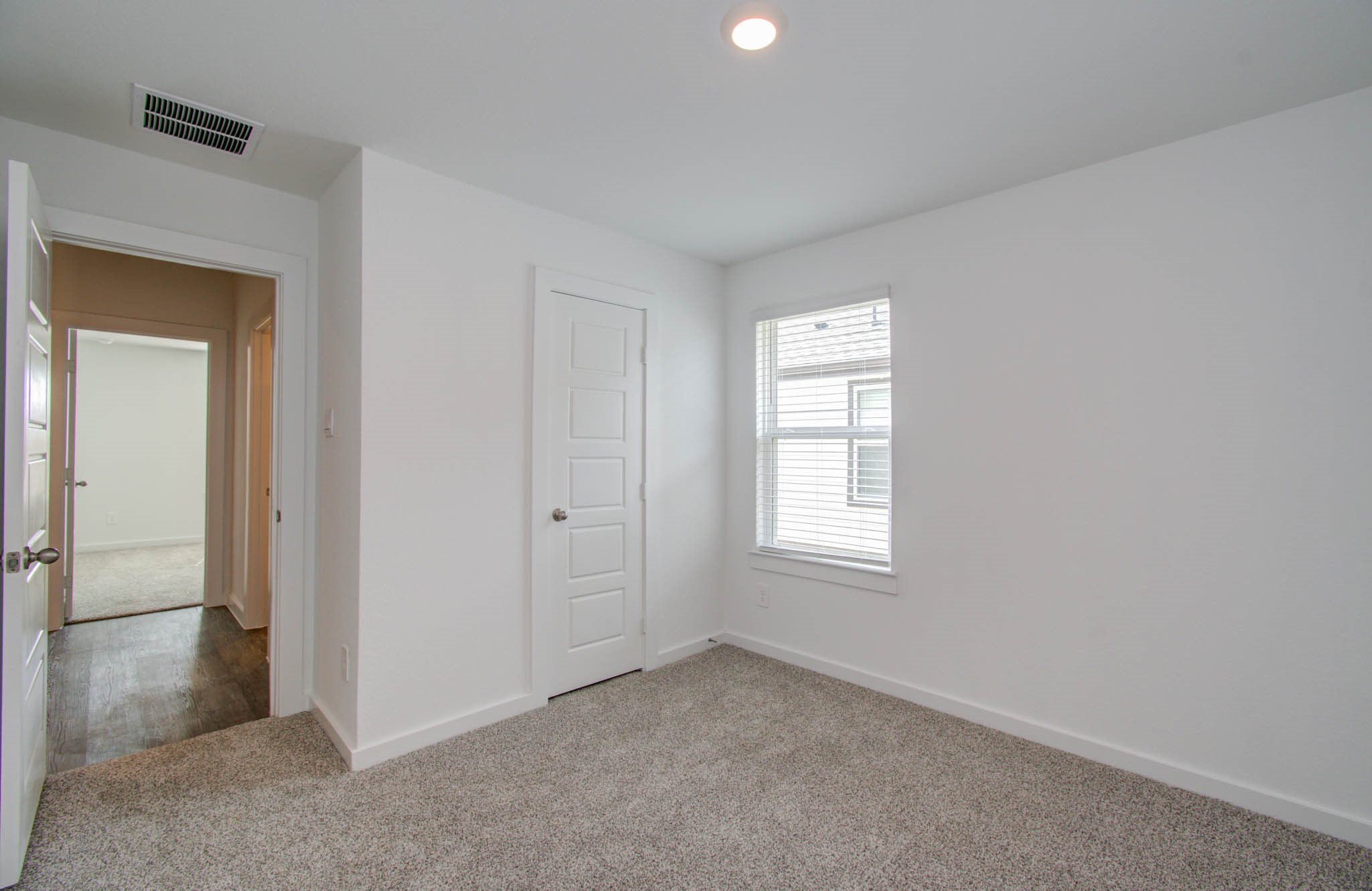 8922 Colicroot Drive Property Photo 6