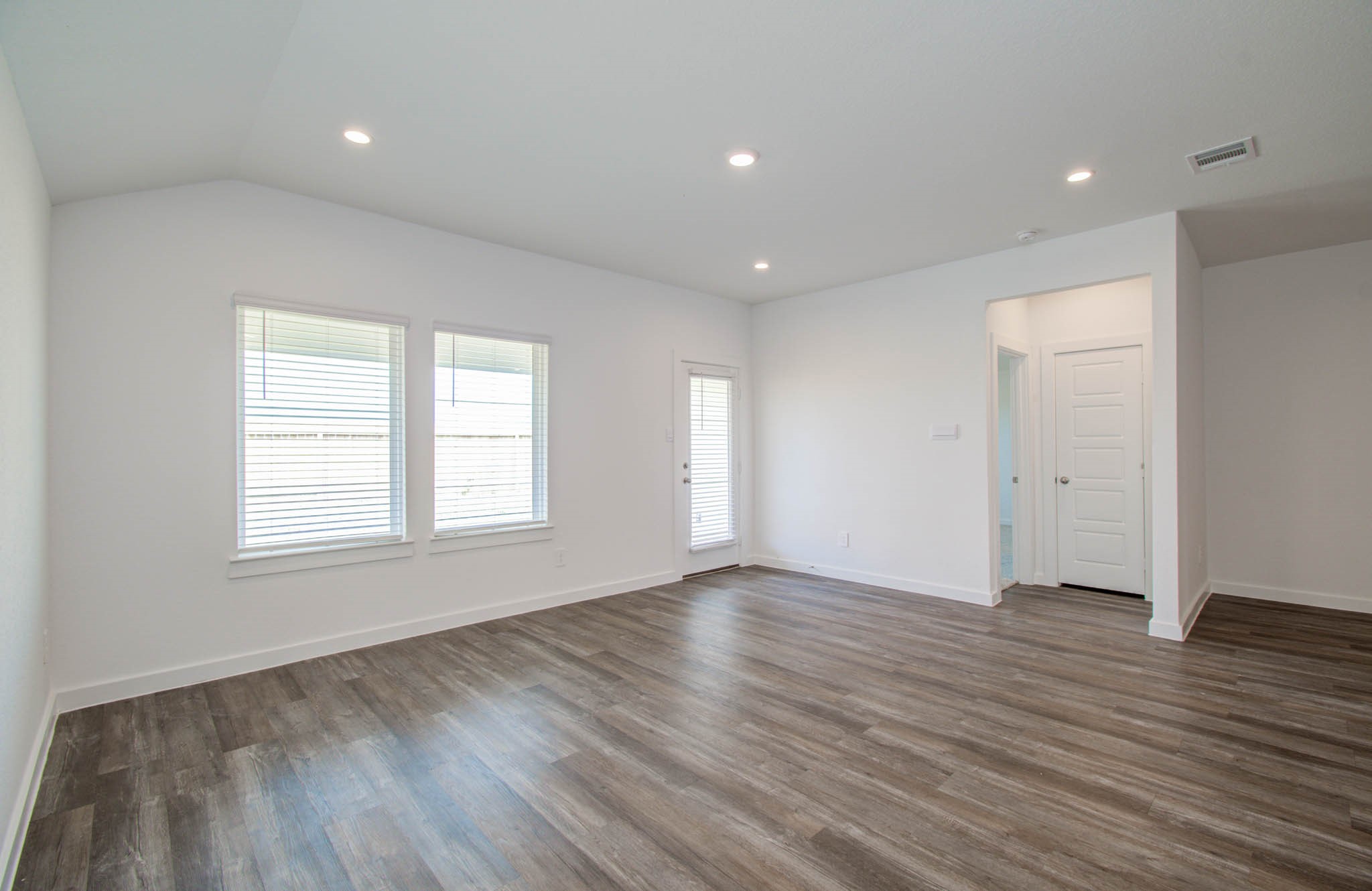 8922 Colicroot Drive Property Photo 19