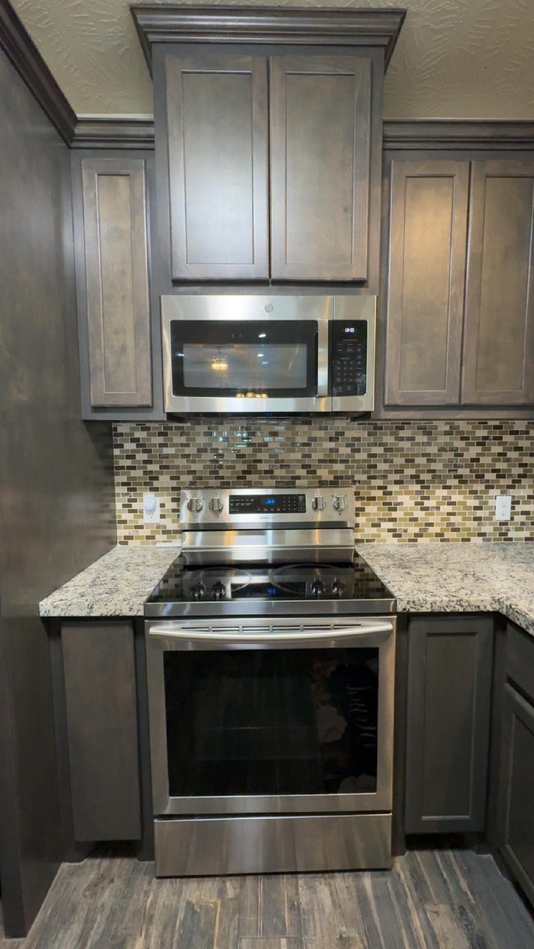 2045 Washington Boulevard Property Photo 8