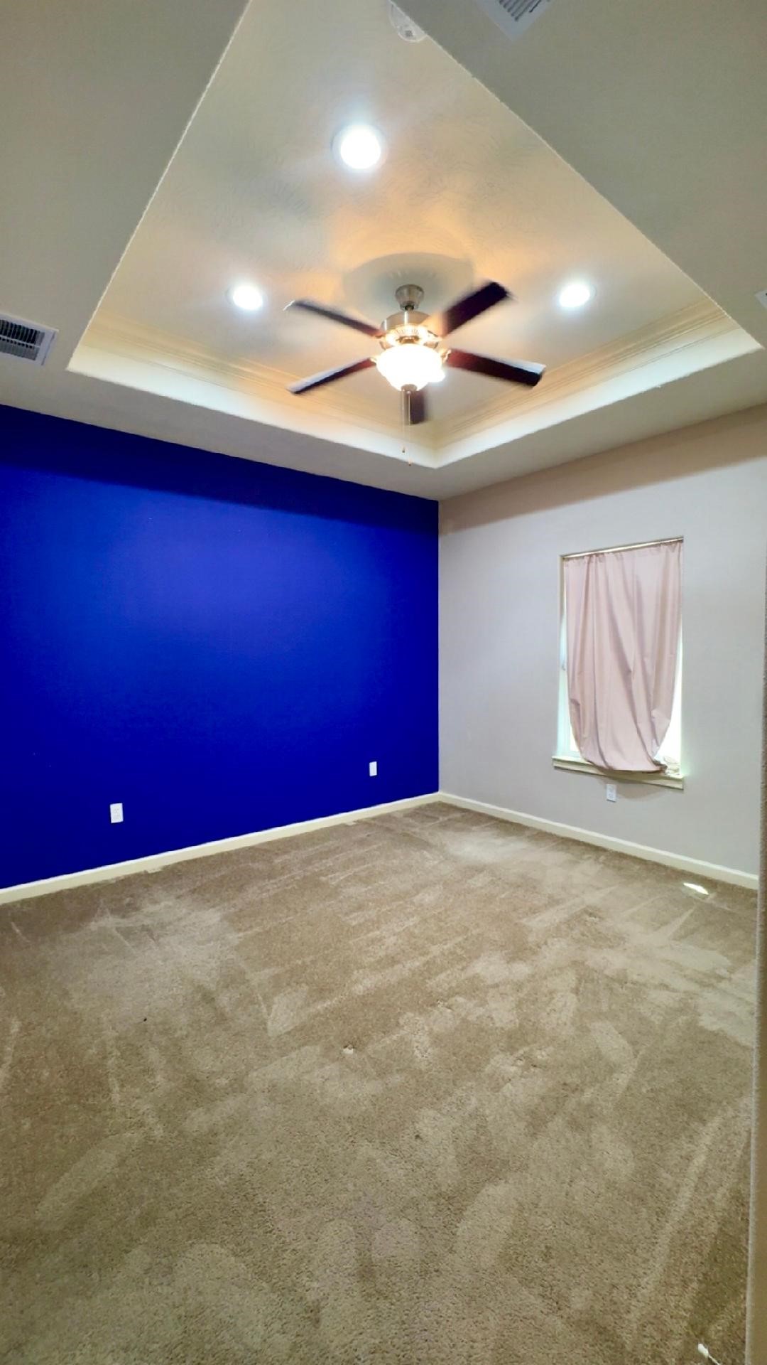 2045 Washington Boulevard Property Photo 11