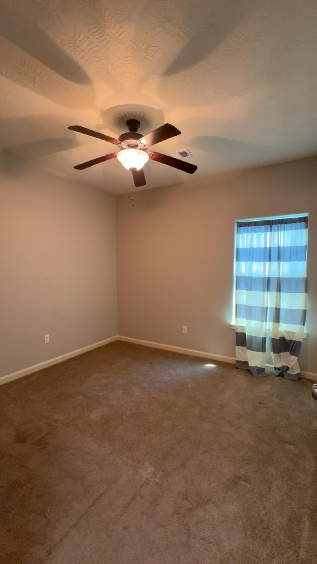2045 Washington Boulevard Property Photo 13