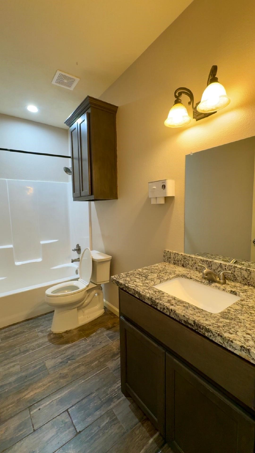 2045 Washington Boulevard Property Photo 16
