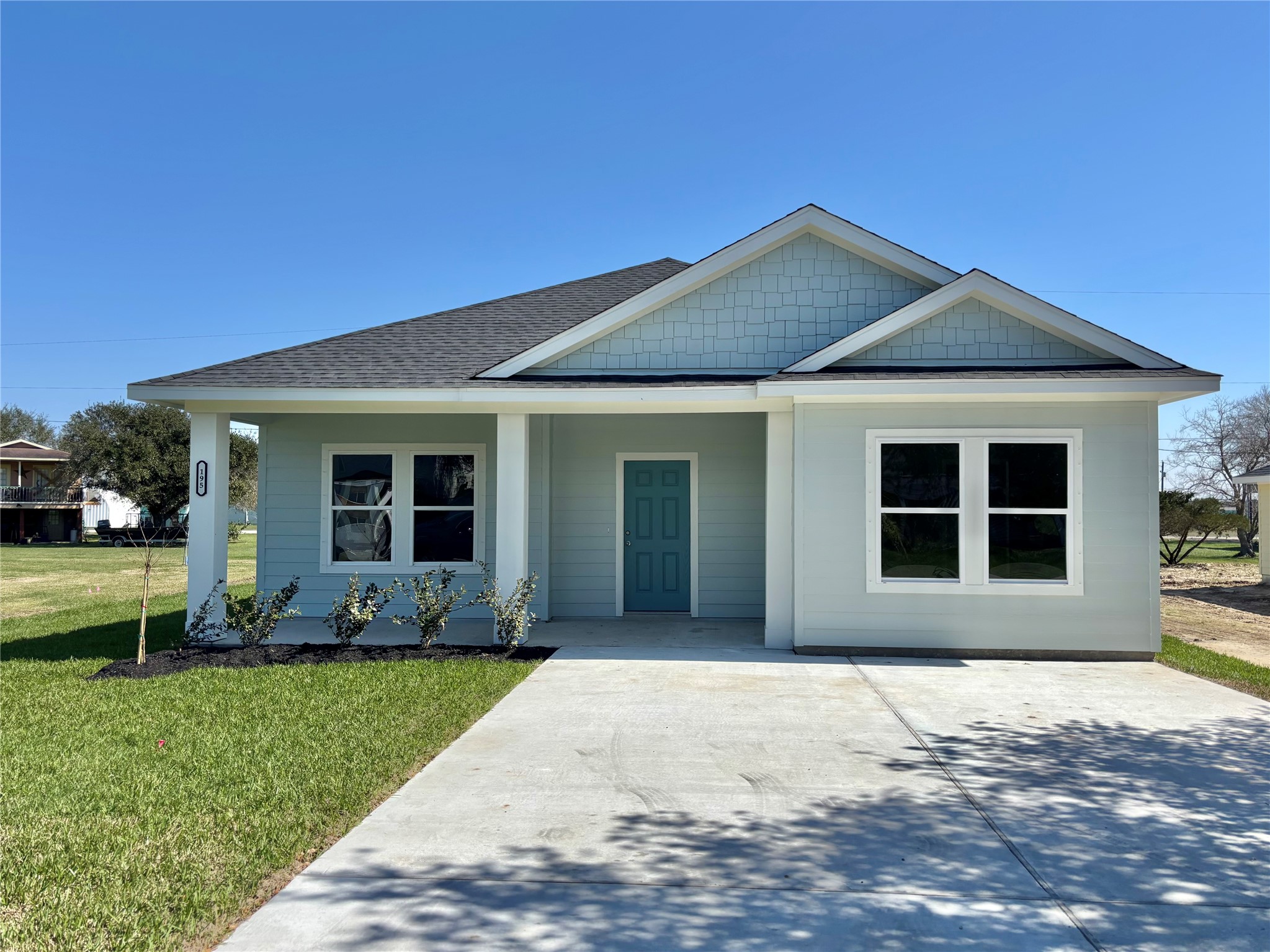 195 Bayview Property Photo