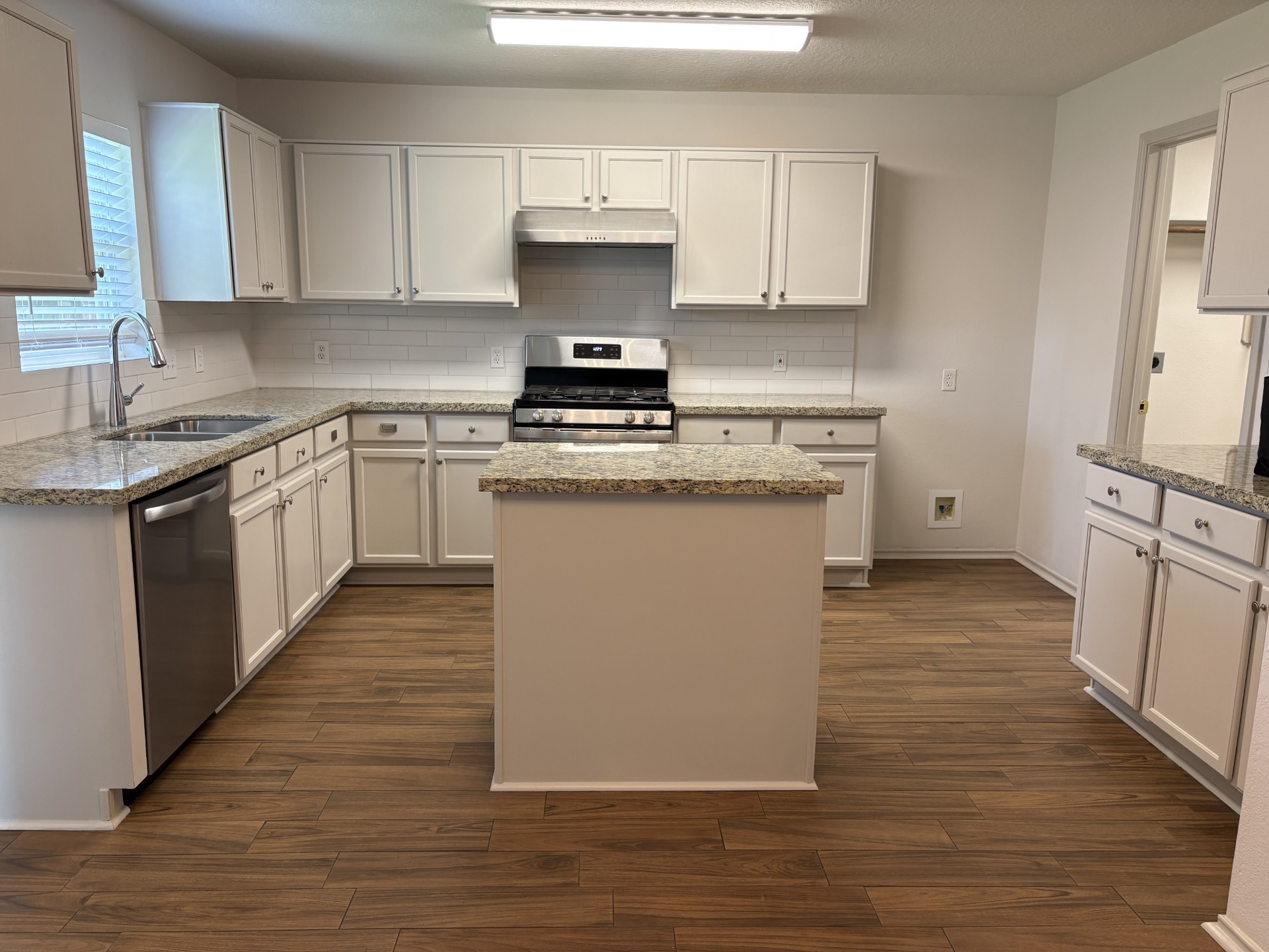 4918 Cloudhaven Court Property Photo 11