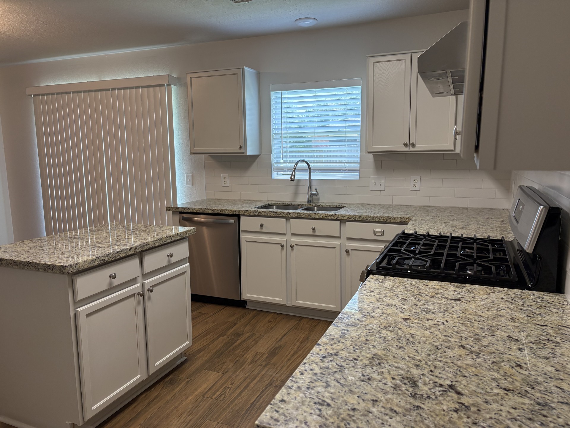4918 Cloudhaven Court Property Photo 14