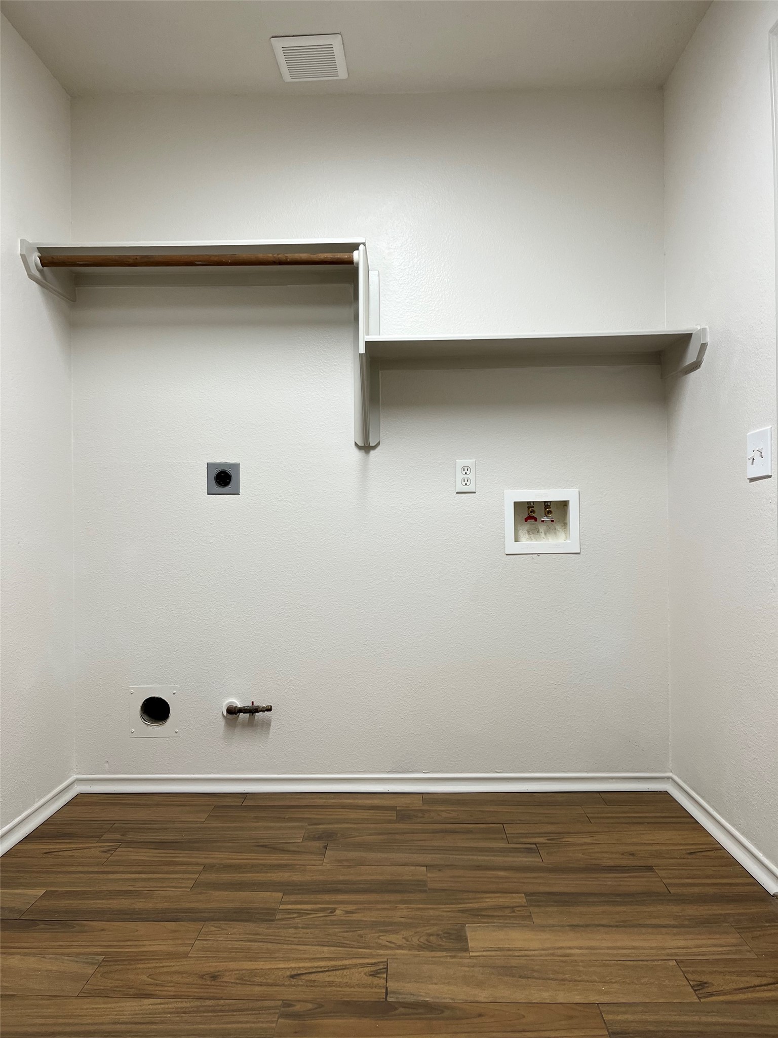 4918 Cloudhaven Court Property Photo 15
