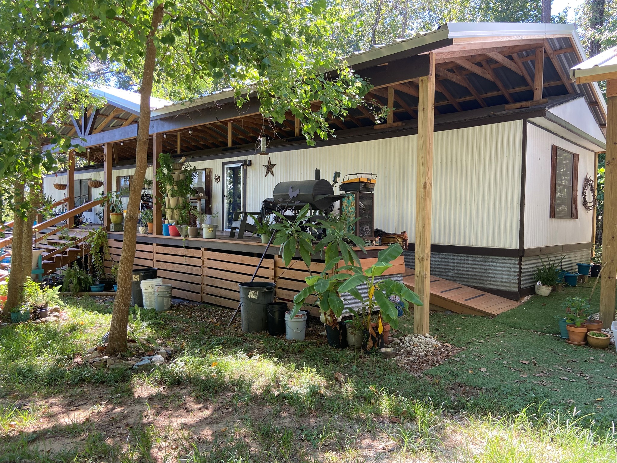 240 Driftwood Drive Property Photo 2