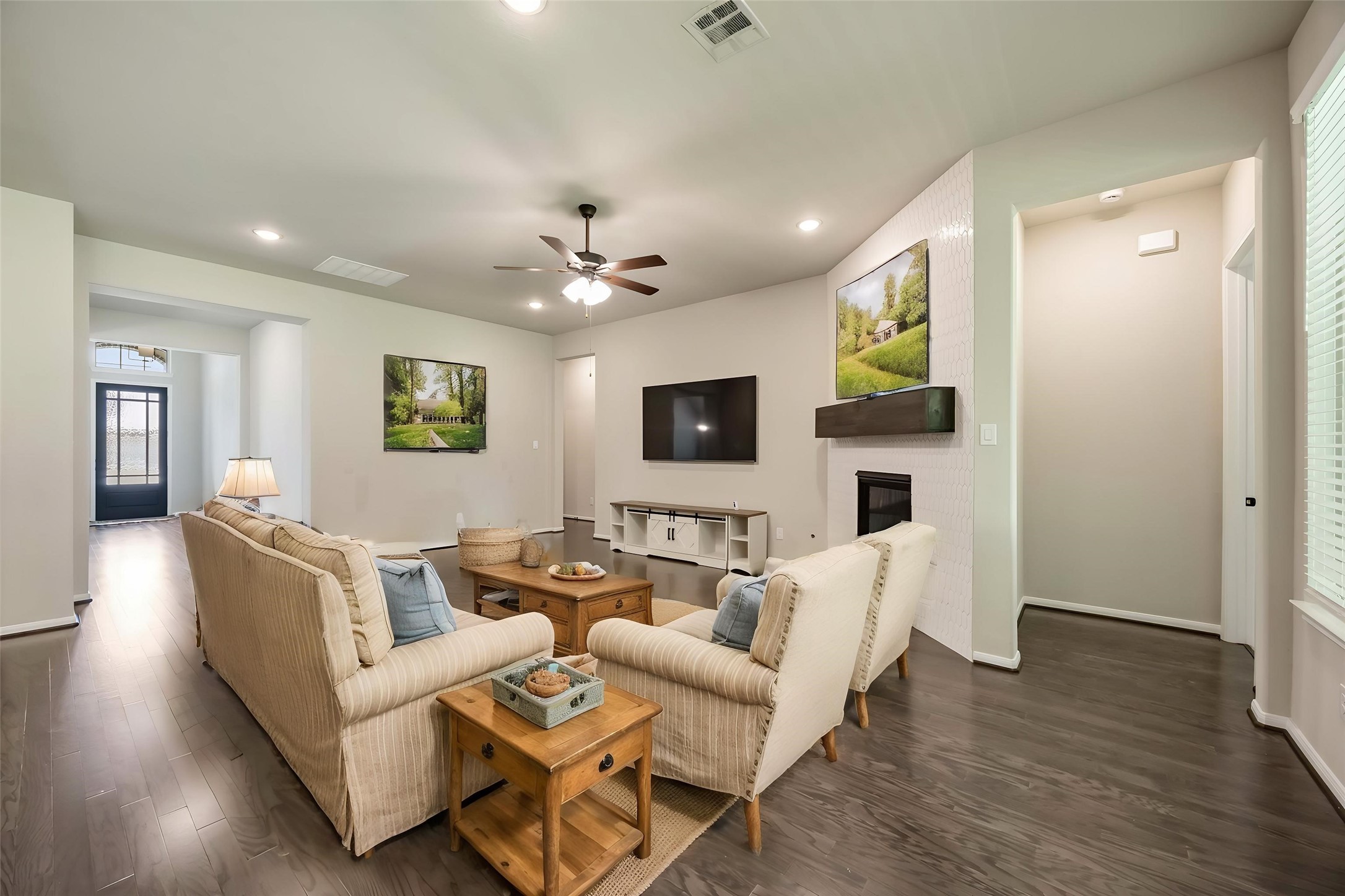 15538 Blue Lake Drive Property Photo 8