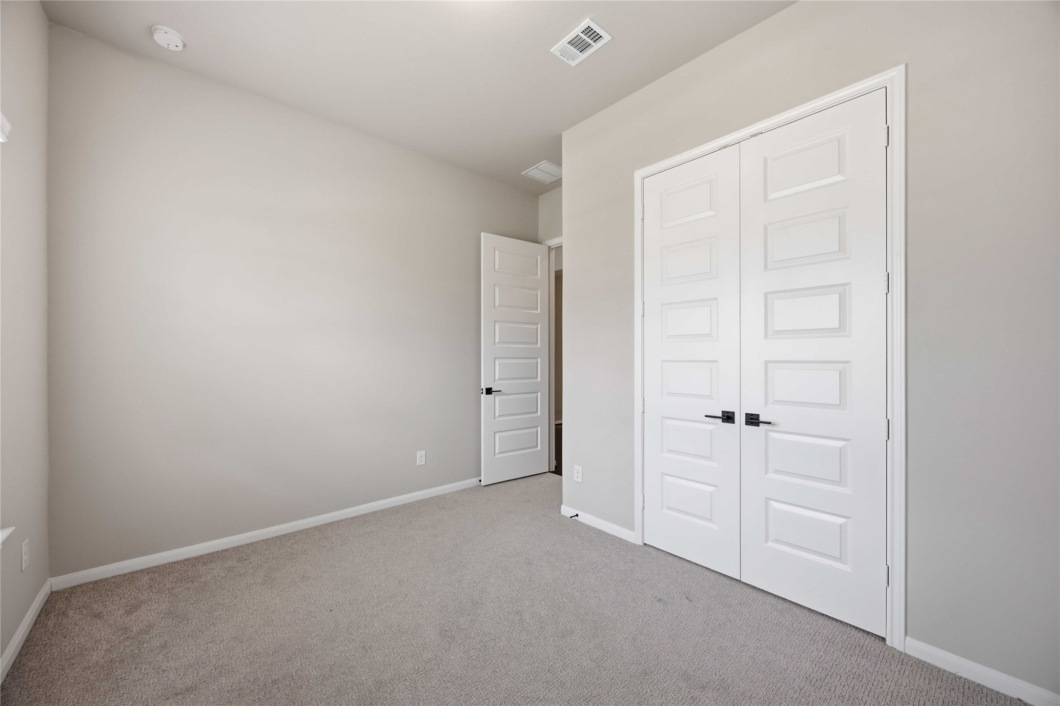 15538 Blue Lake Drive Property Photo 16