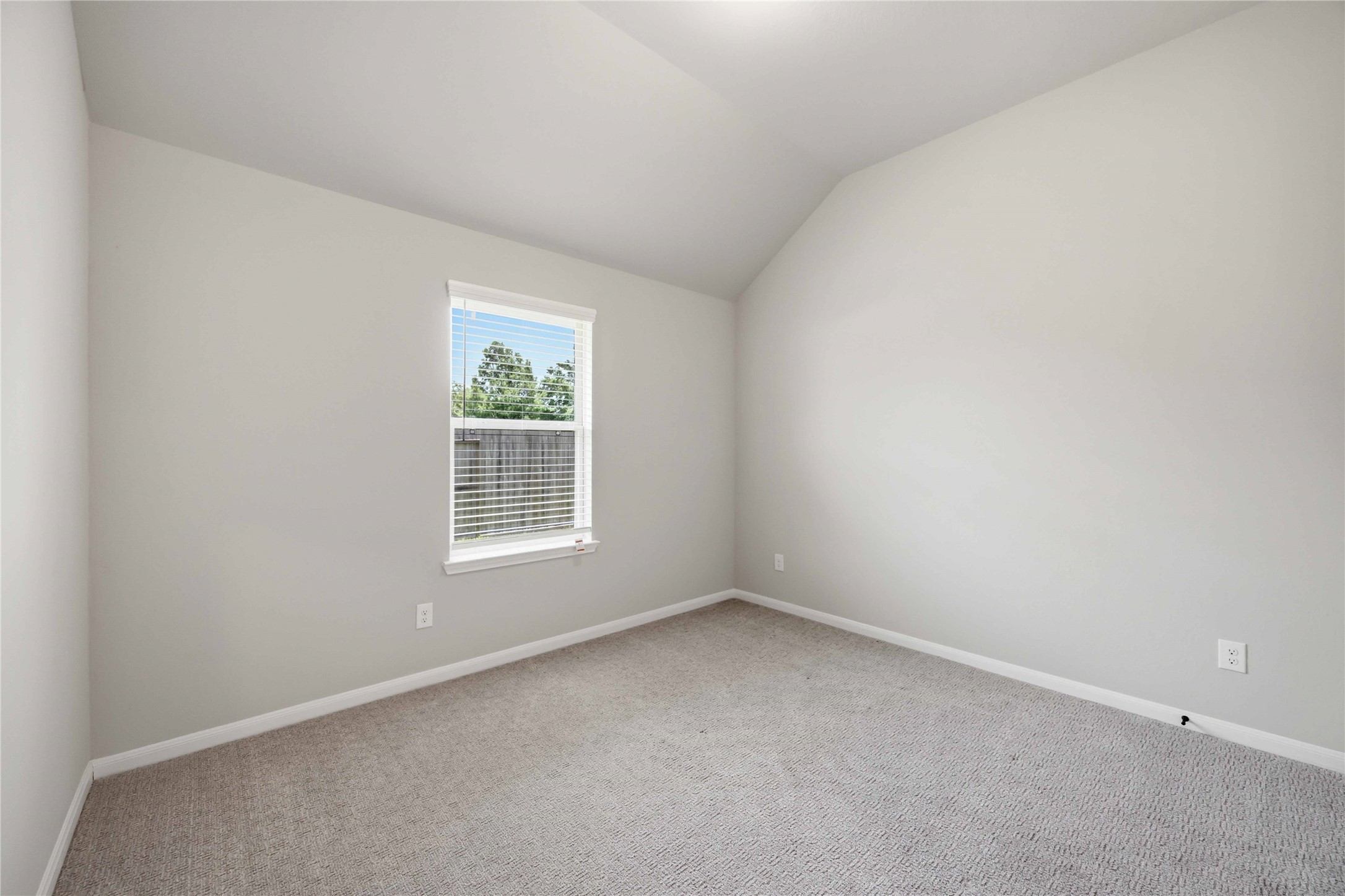 15538 Blue Lake Drive Property Photo 22