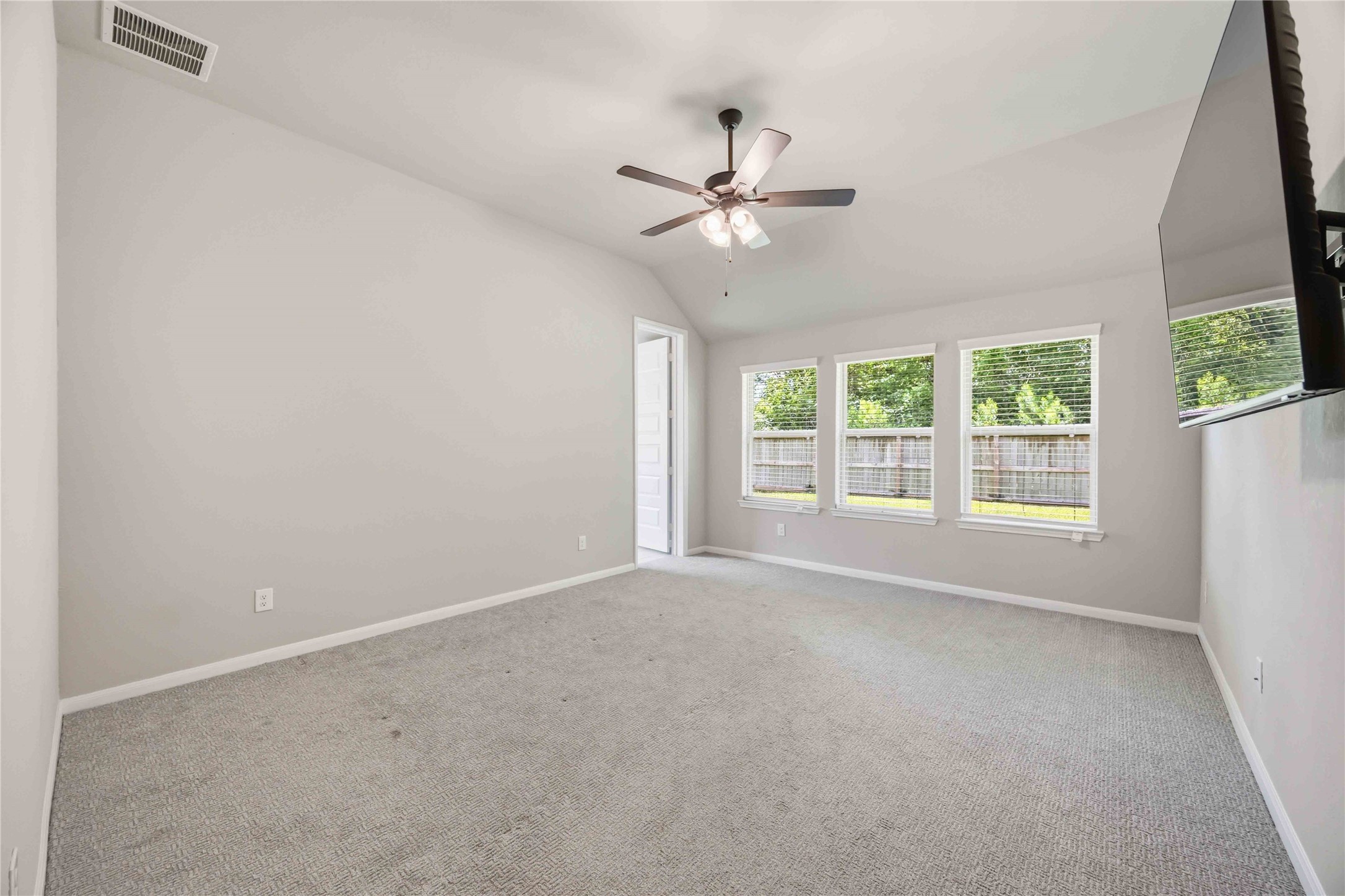 15538 Blue Lake Drive Property Photo 26