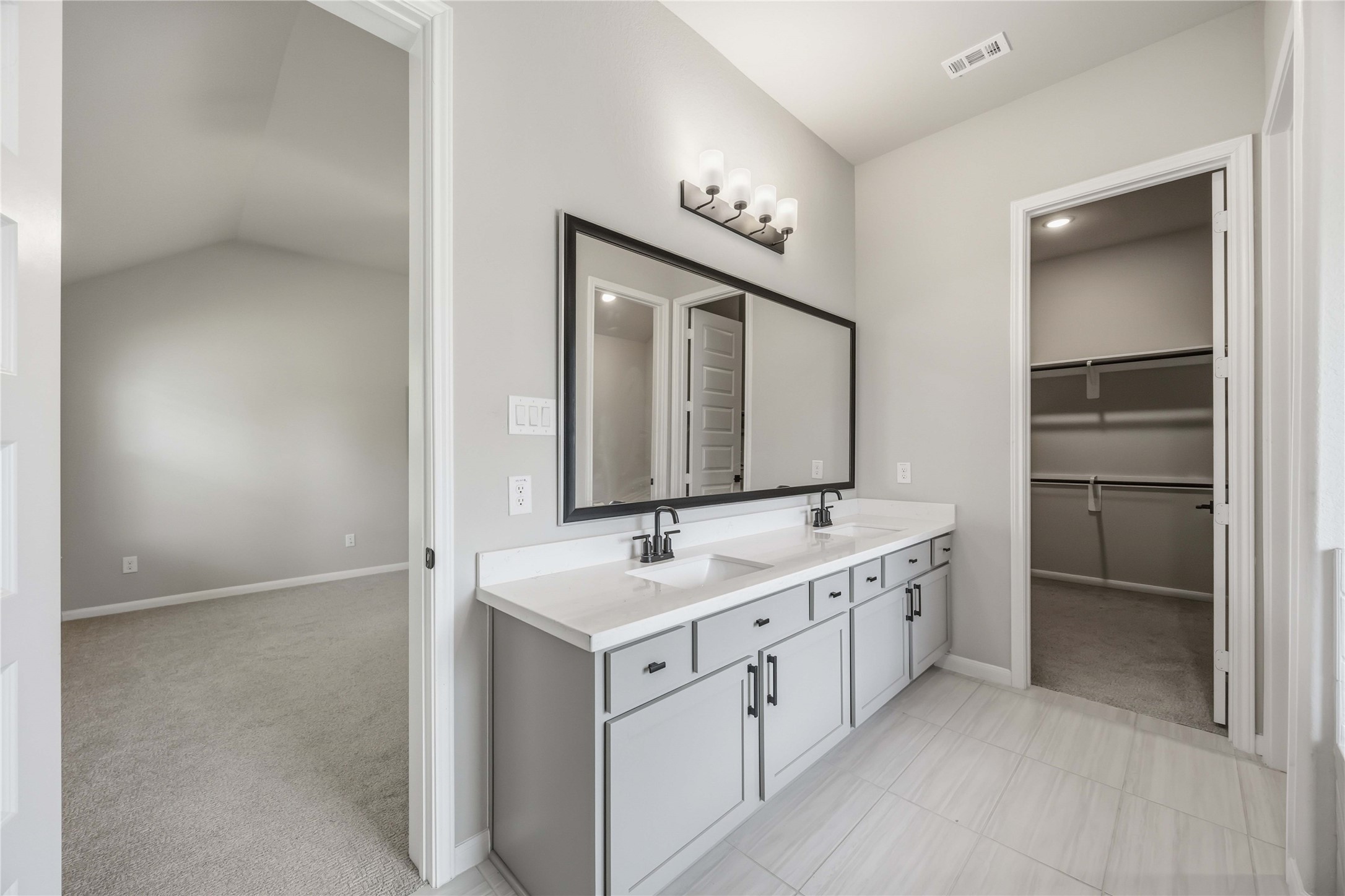 15538 Blue Lake Drive Property Photo 30
